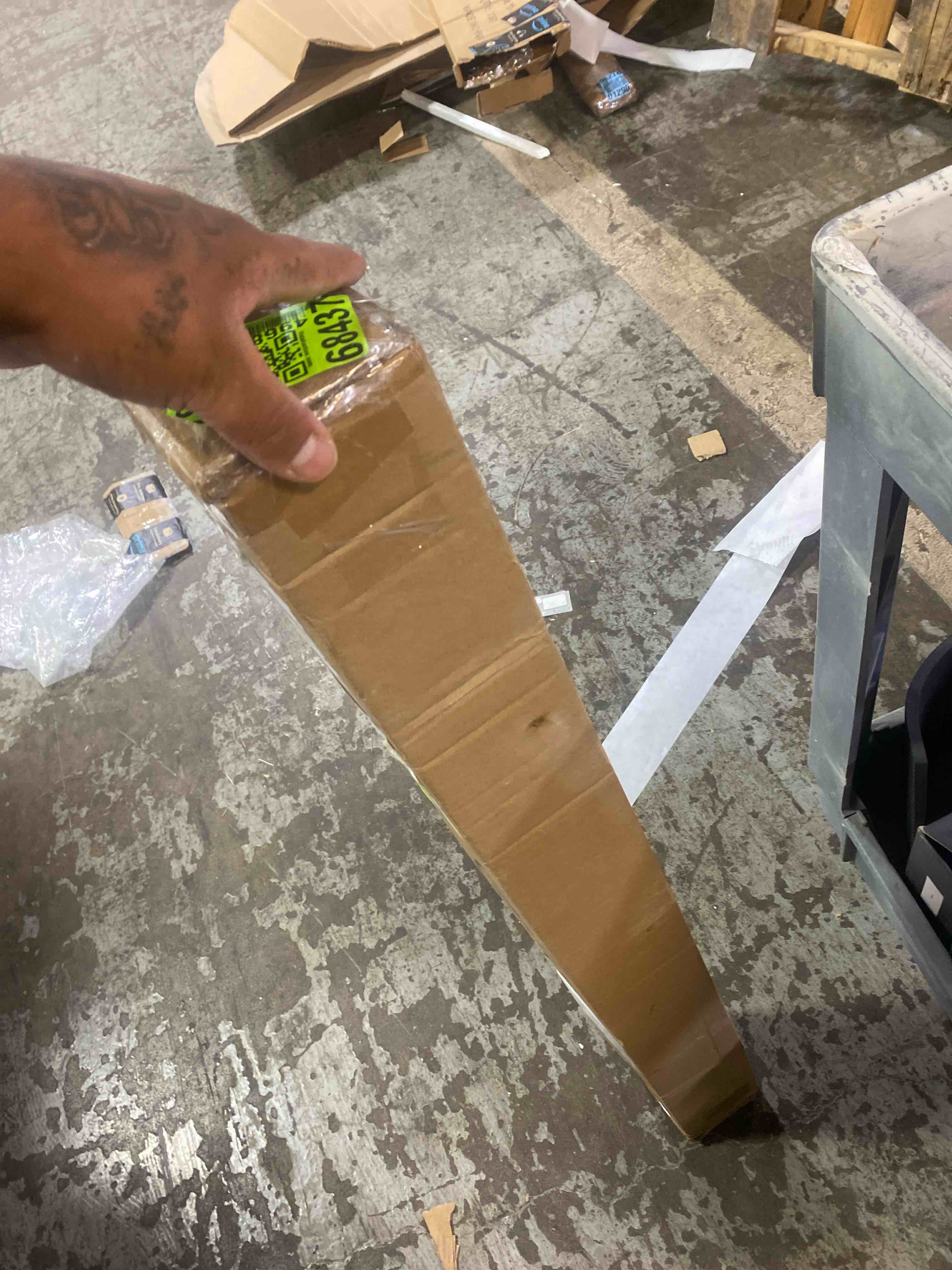 https://s3.amazonaws.com/lotting-images-prod/phillipi/TEA2232324_1752597487673.jpeg