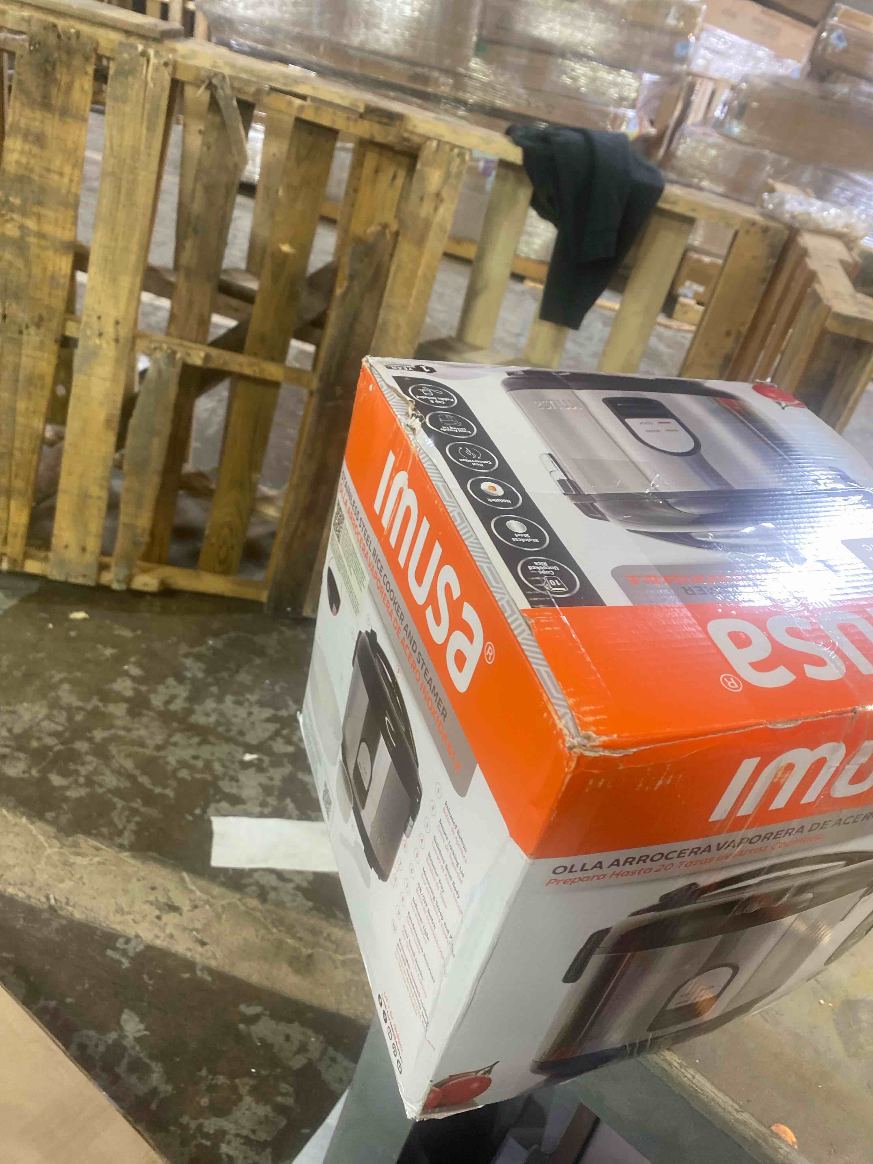 https://s3.amazonaws.com/lotting-images-prod/phillipi/TEA2232333_1752598607573.jpeg