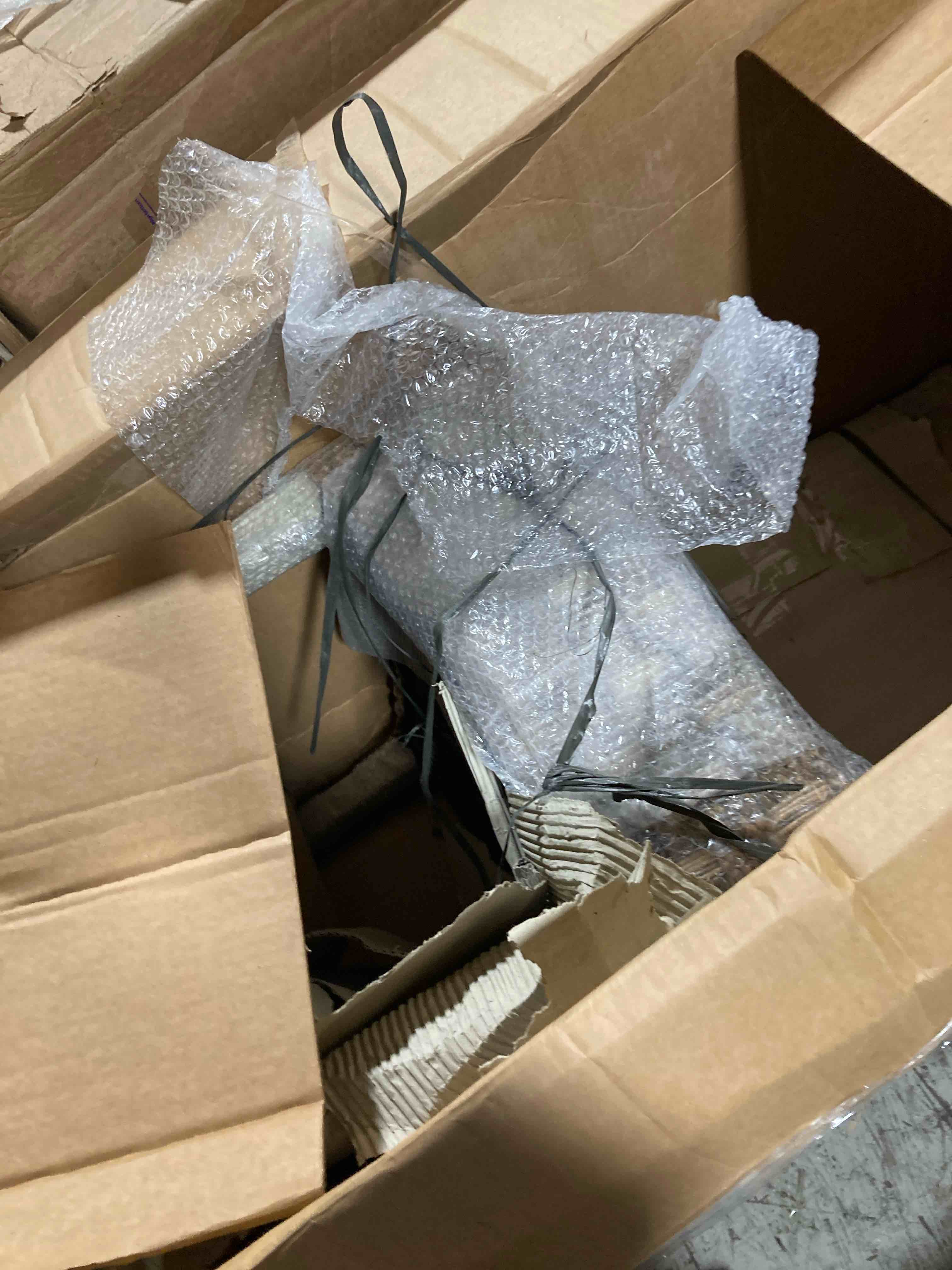 https://s3.amazonaws.com/lotting-images-prod/phillipi/TEA2232389_1752766629517.jpeg