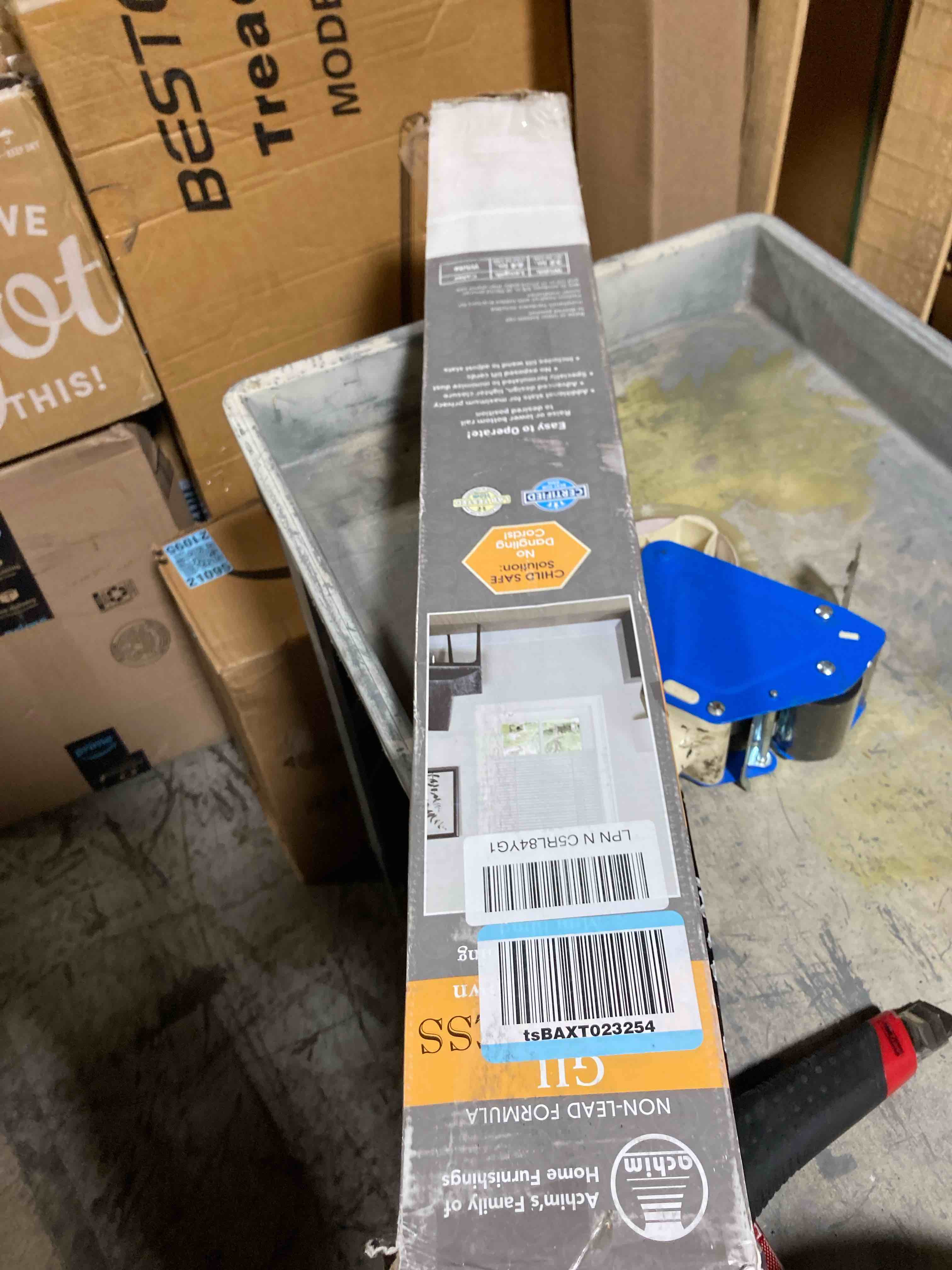 https://s3.amazonaws.com/lotting-images-prod/phillipi/TEA2232421_1752779760800.jpeg