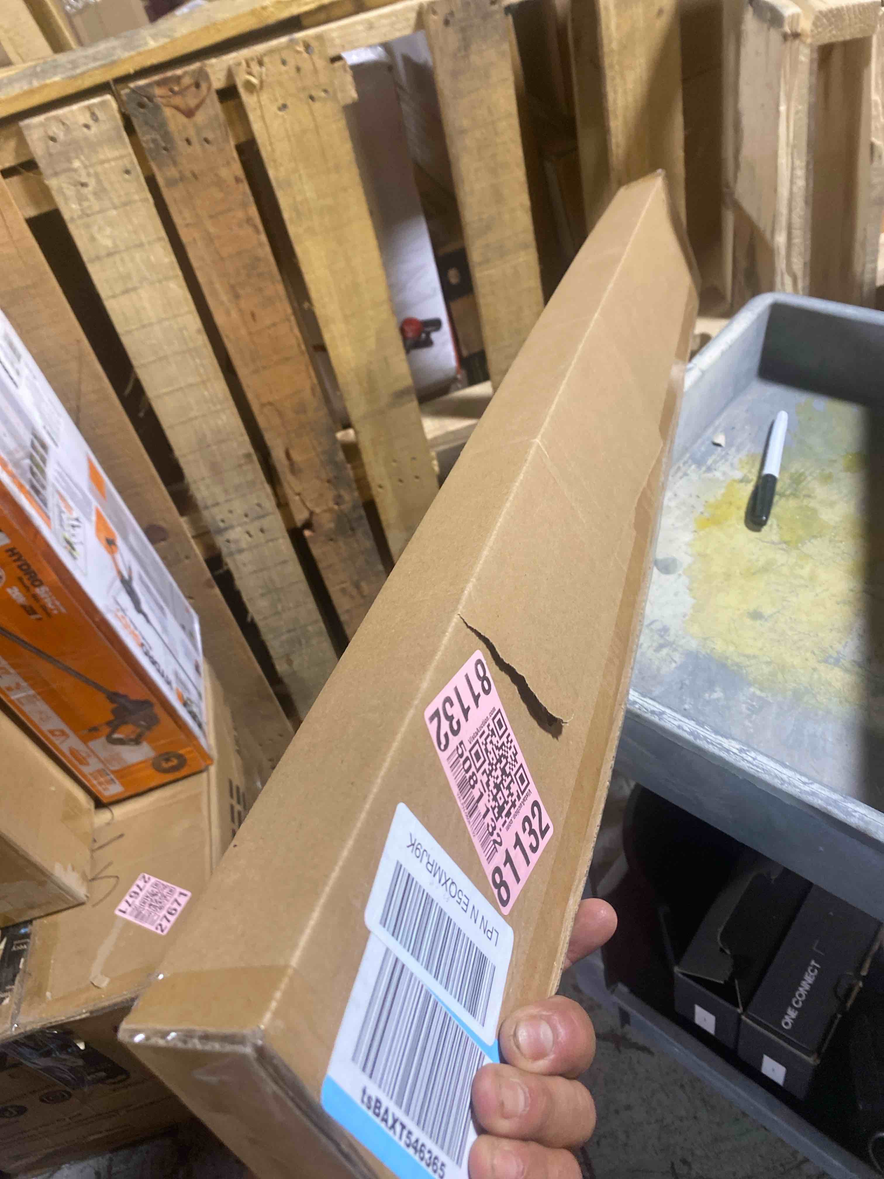 https://s3.amazonaws.com/lotting-images-prod/phillipi/TEA2232437_1752783752121.jpeg