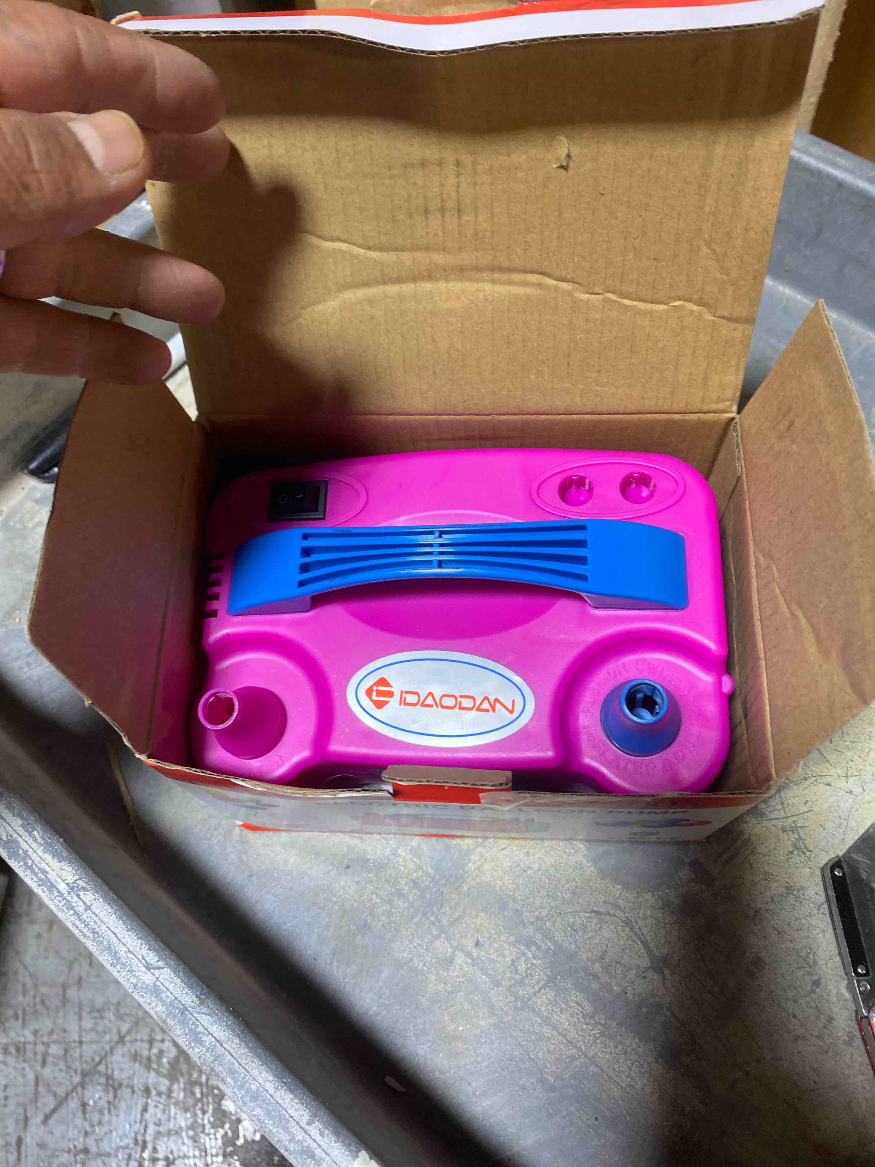 https://s3.amazonaws.com/lotting-images-prod/phillipi/TEA2232458_1752863627935.jpeg