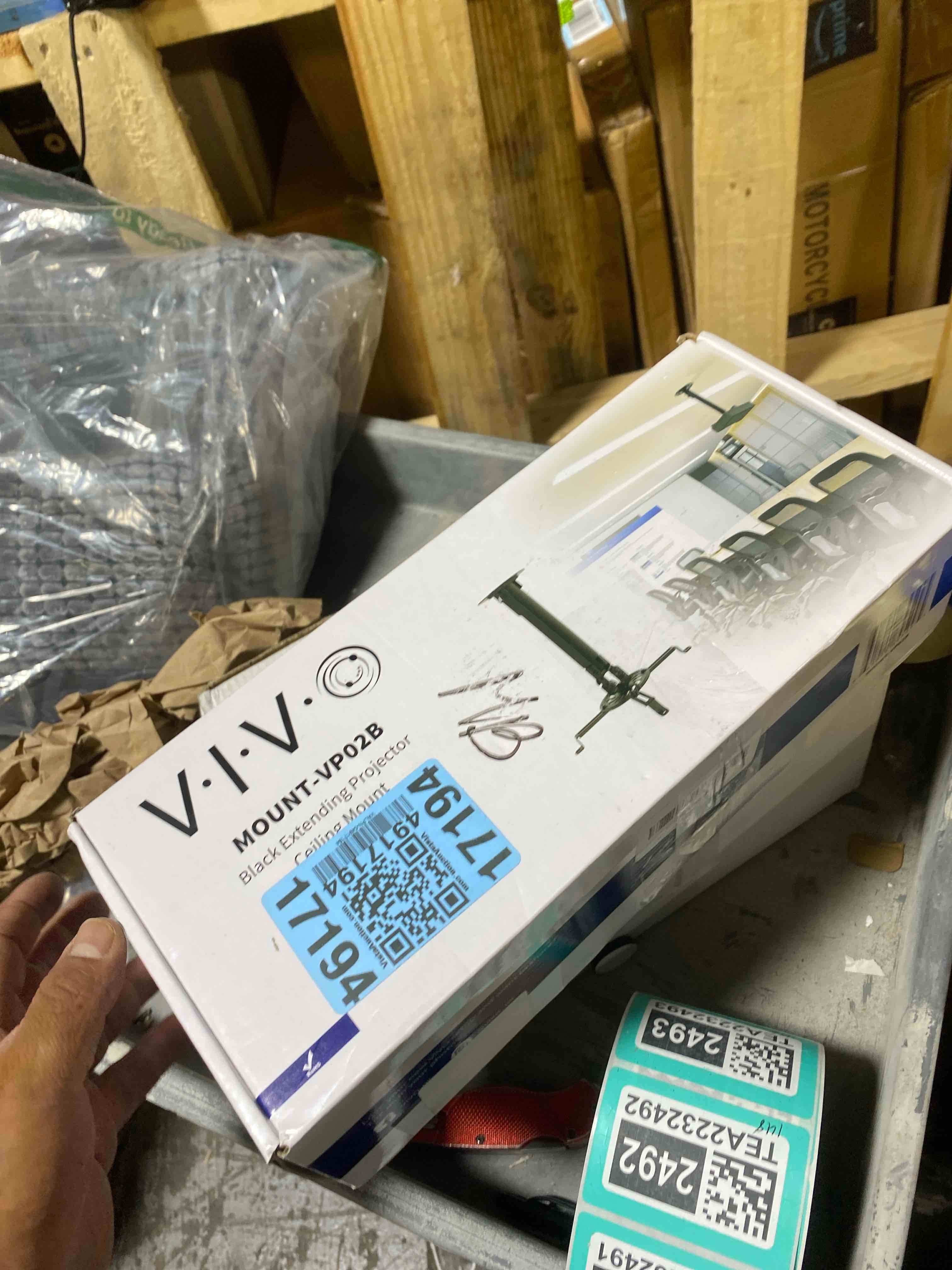 https://s3.amazonaws.com/lotting-images-prod/phillipi/TEA2232490_1752869070751.jpeg