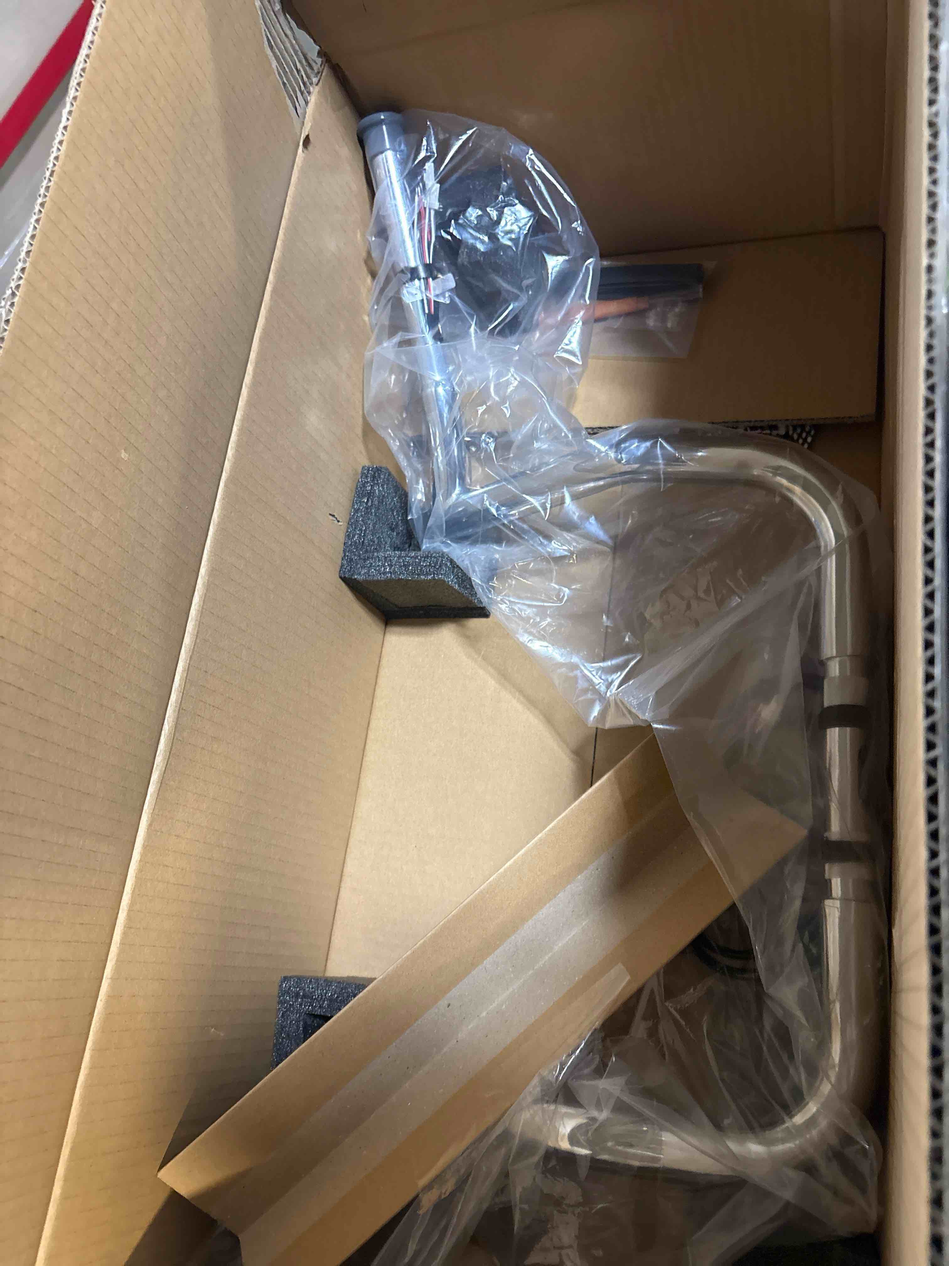https://s3.amazonaws.com/lotting-images-prod/phillipi/TEA2232521_1755626147368.jpeg