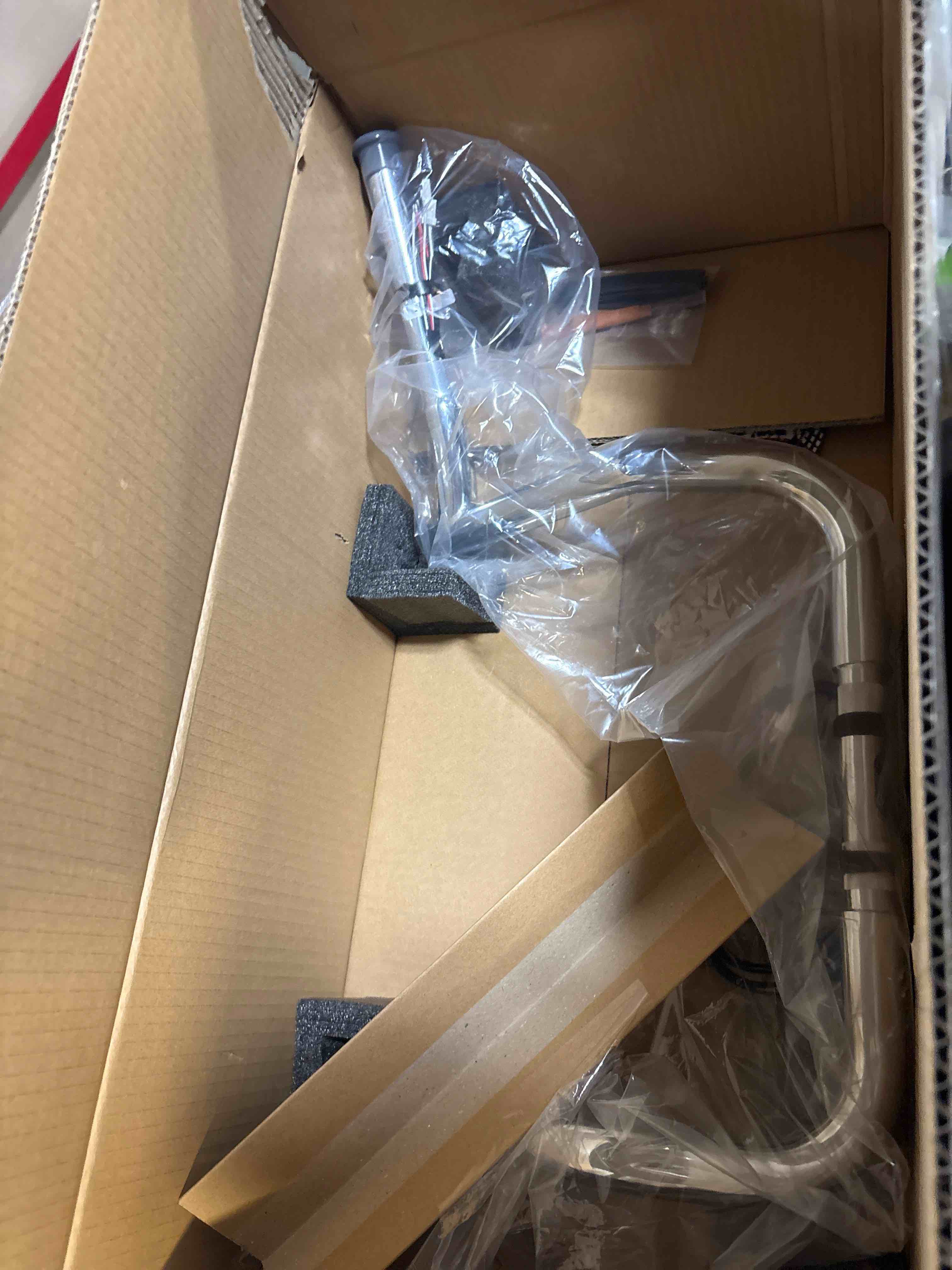 https://s3.amazonaws.com/lotting-images-prod/phillipi/TEA2232521_1755626148210.jpeg