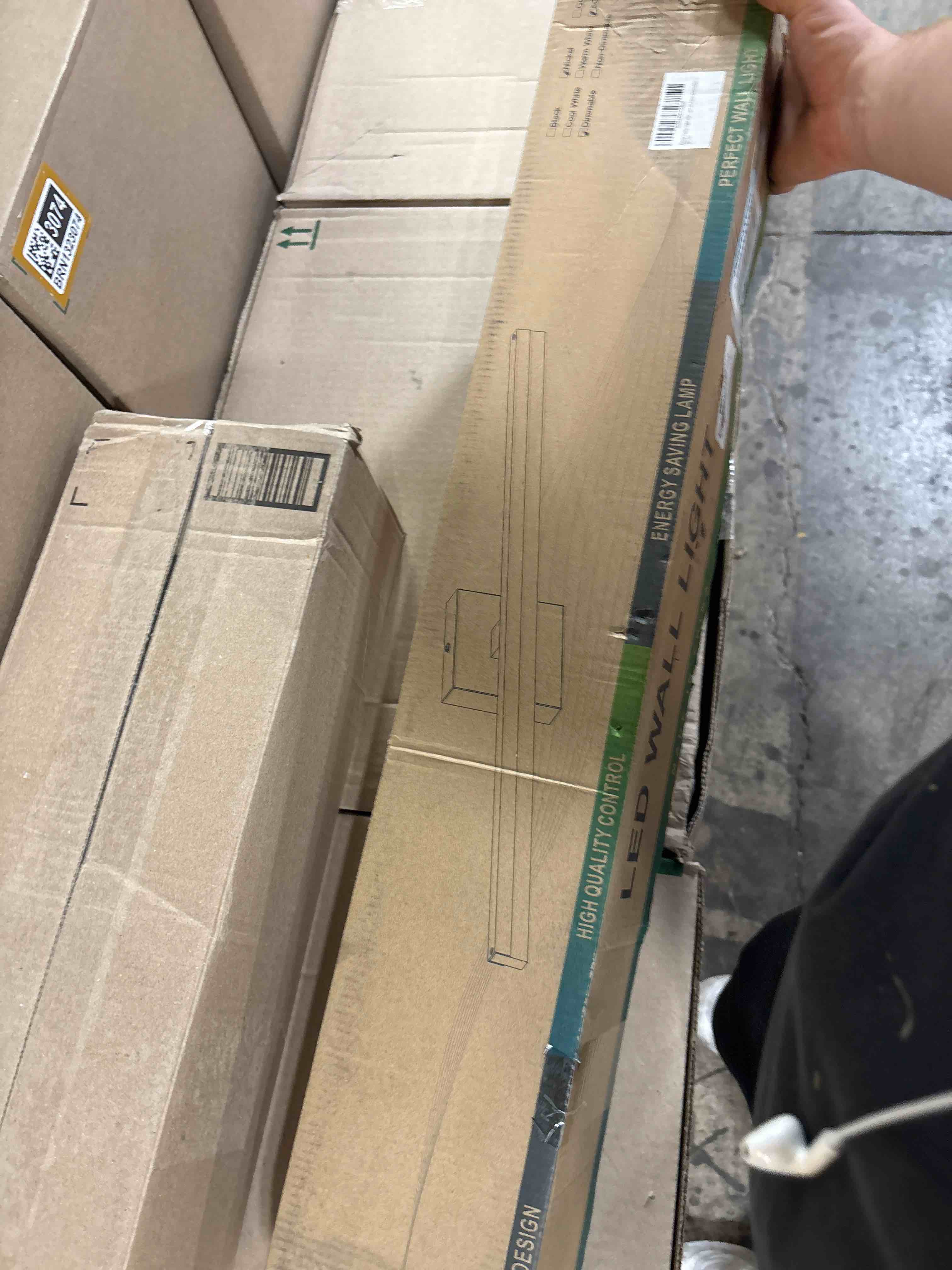 https://s3.amazonaws.com/lotting-images-prod/phillipi/TEA2232528_1755627593320.jpeg