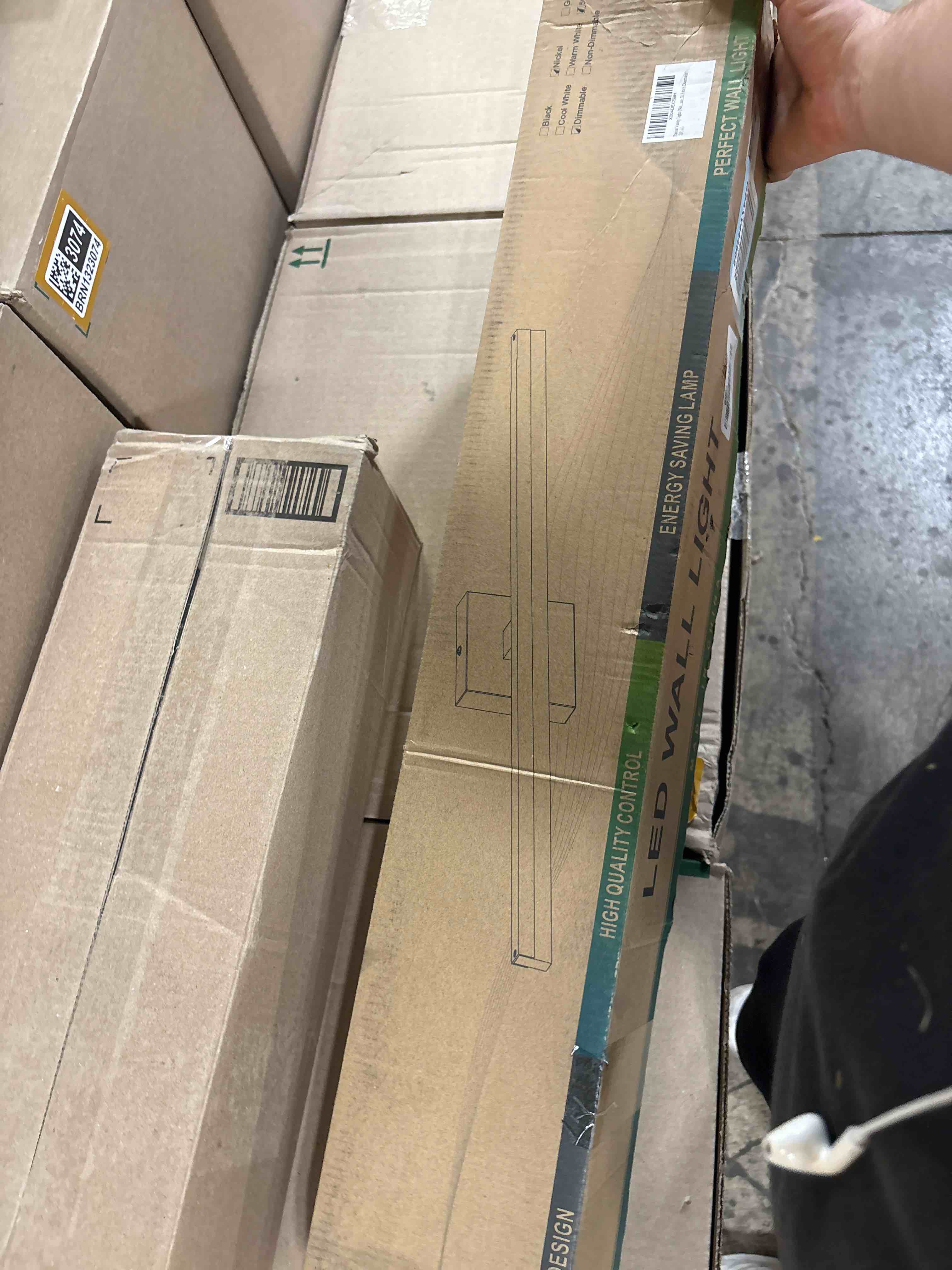 https://s3.amazonaws.com/lotting-images-prod/phillipi/TEA2232528_1755627594299.jpeg