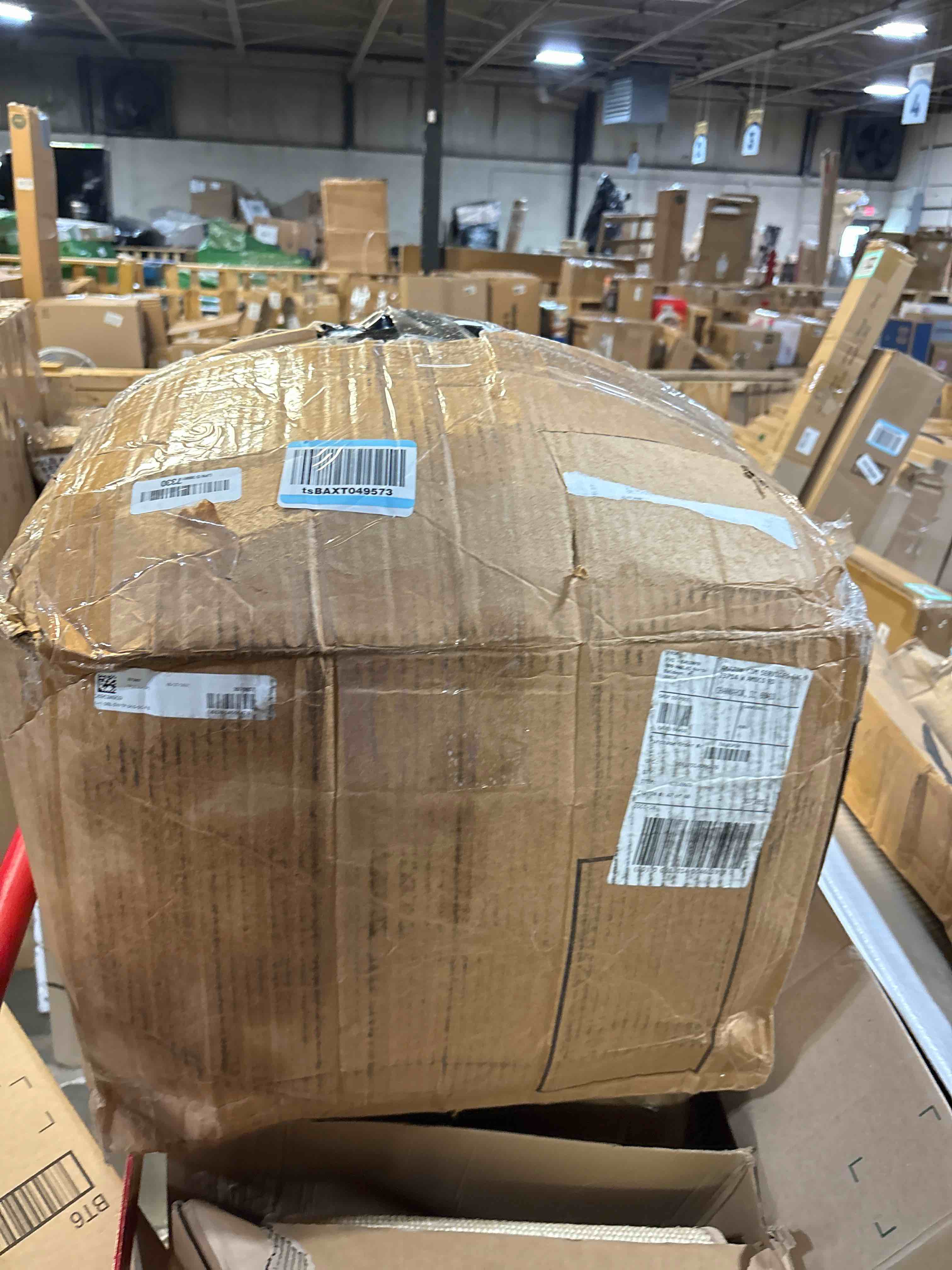 https://s3.amazonaws.com/lotting-images-prod/phillipi/TEA2232584_1755708131387.jpeg