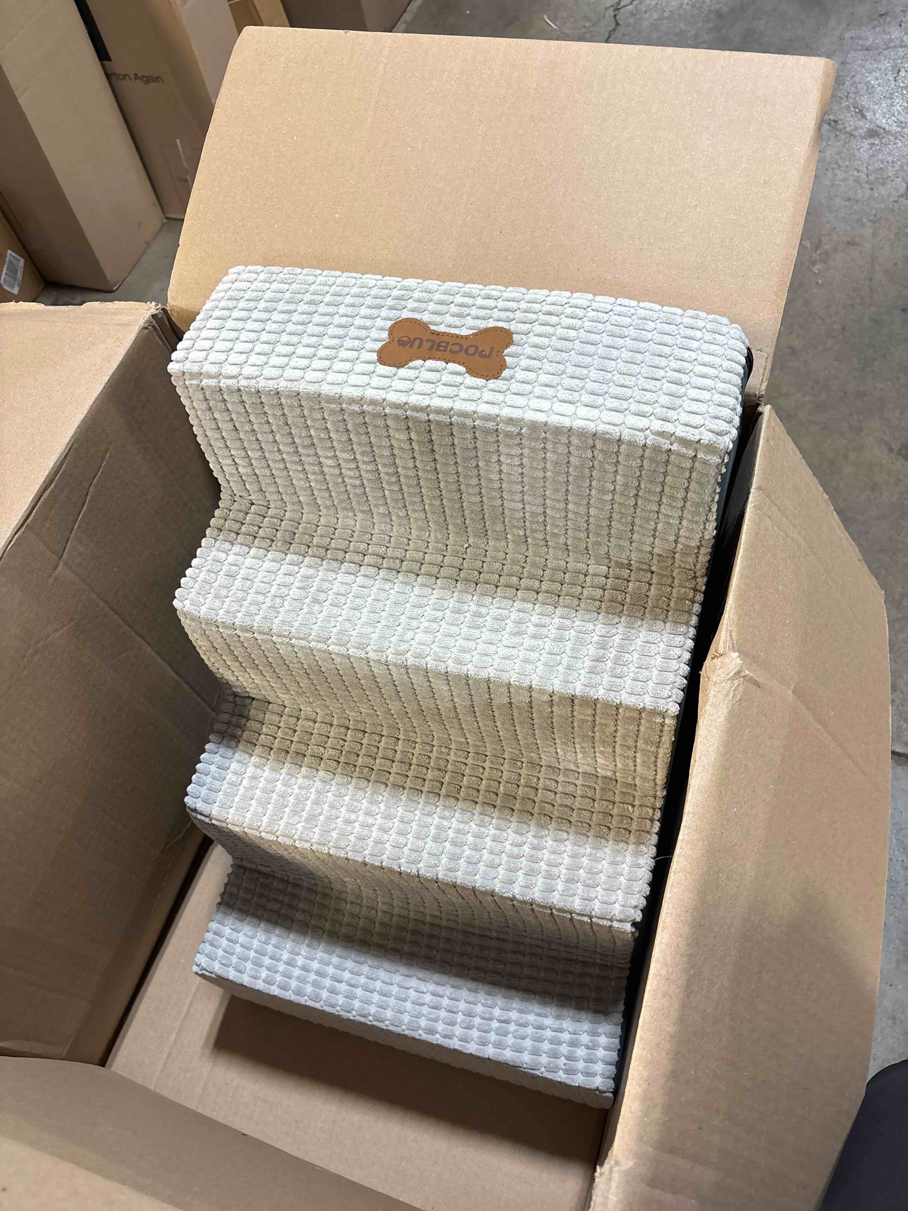 https://s3.amazonaws.com/lotting-images-prod/phillipi/TEA2232590_1755709280400.jpeg