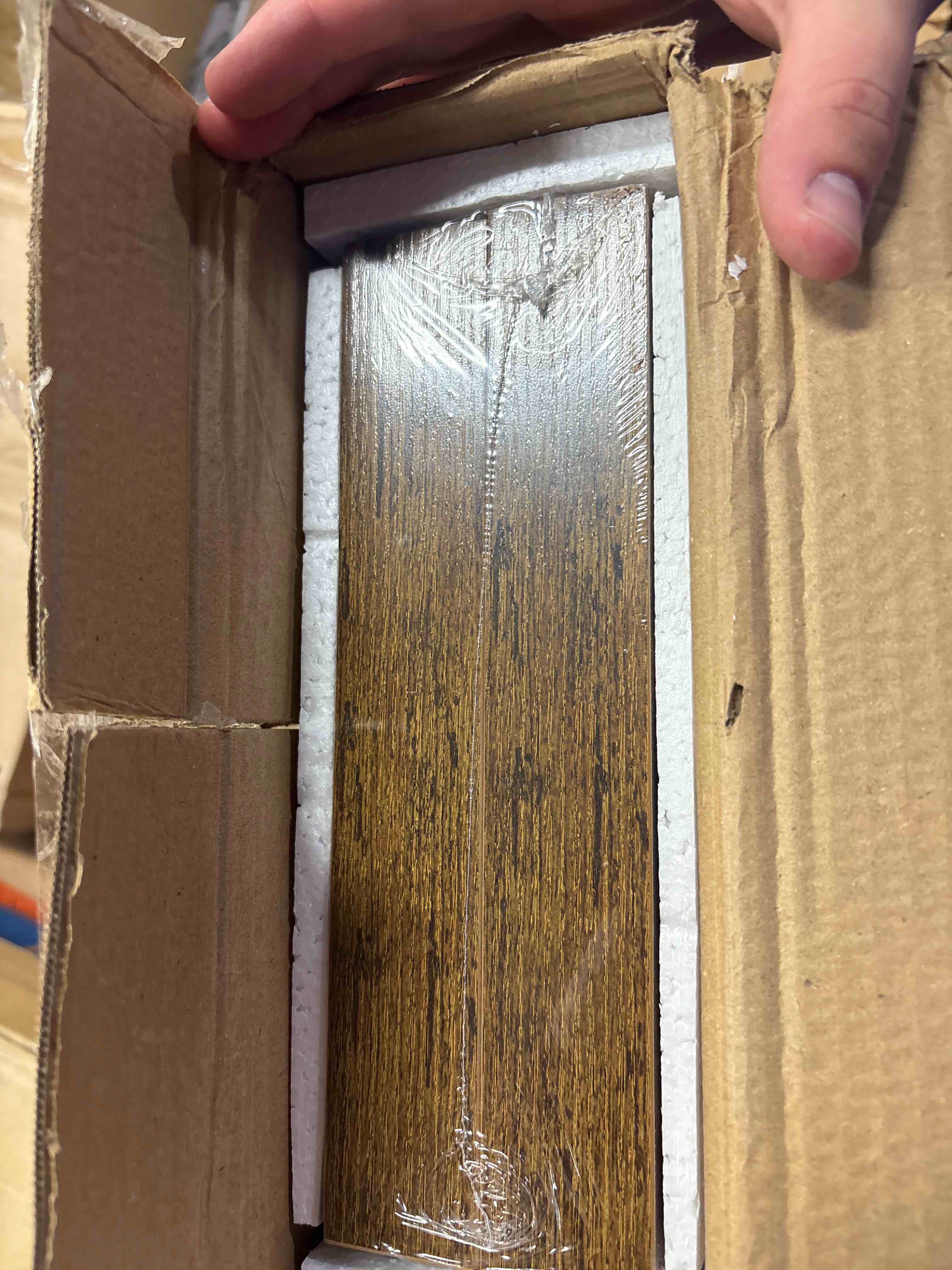 https://s3.amazonaws.com/lotting-images-prod/phillipi/TEA2232669_1756314498624.jpeg