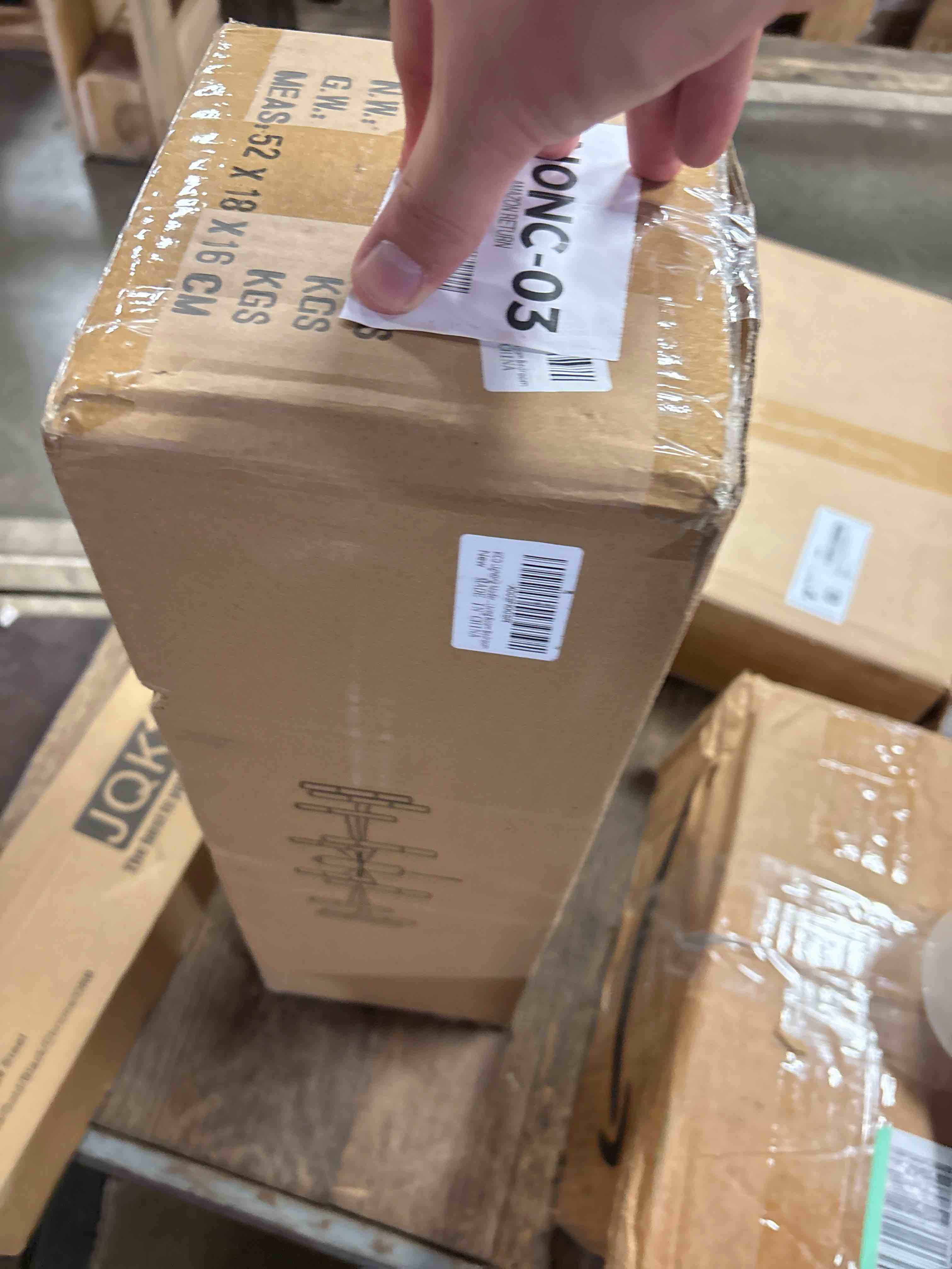 https://s3.amazonaws.com/lotting-images-prod/phillipi/TEA2232673_1756315116968.jpeg