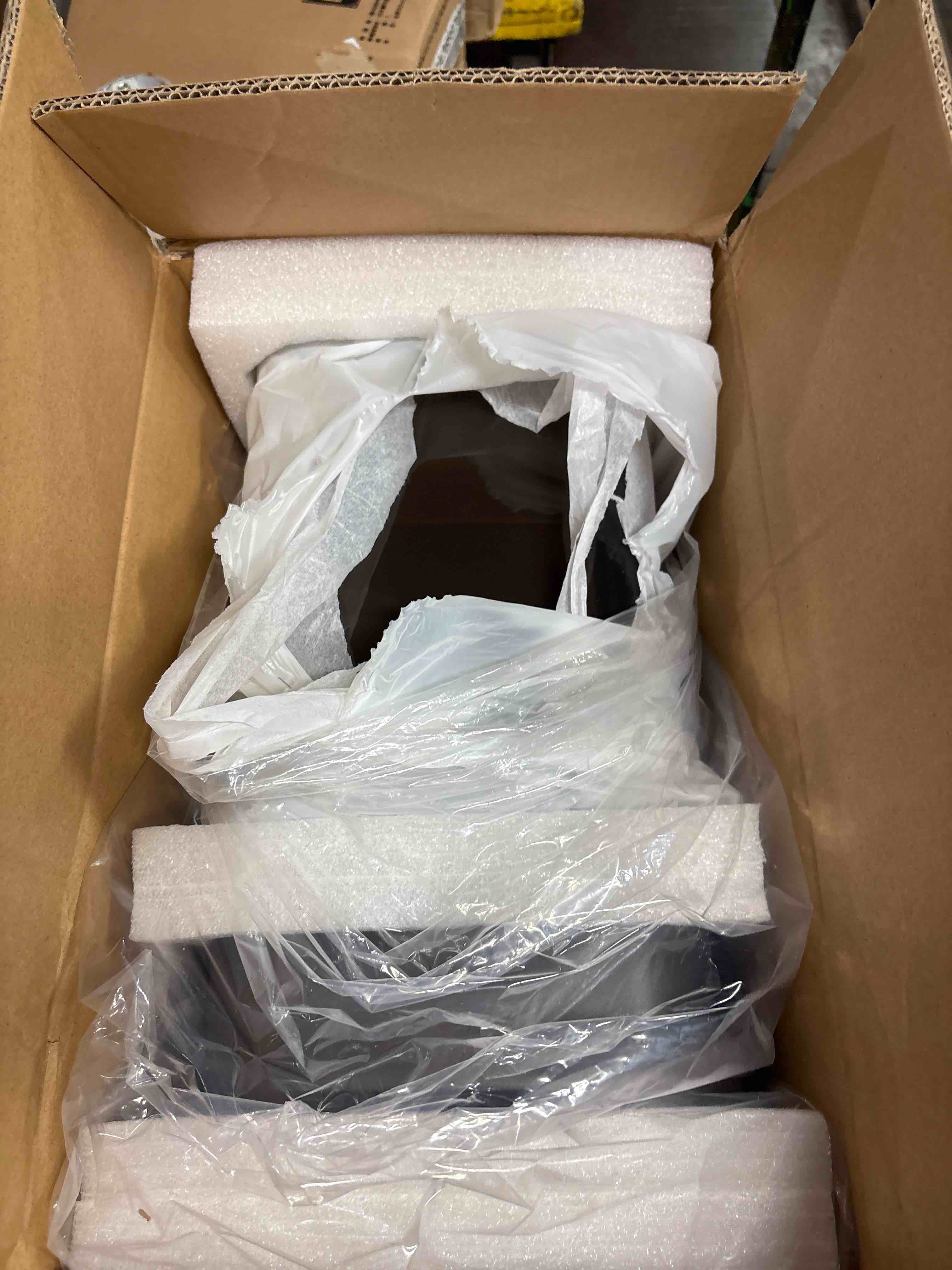 https://s3.amazonaws.com/lotting-images-prod/phillipi/TEA2232727_1756500277617.jpeg