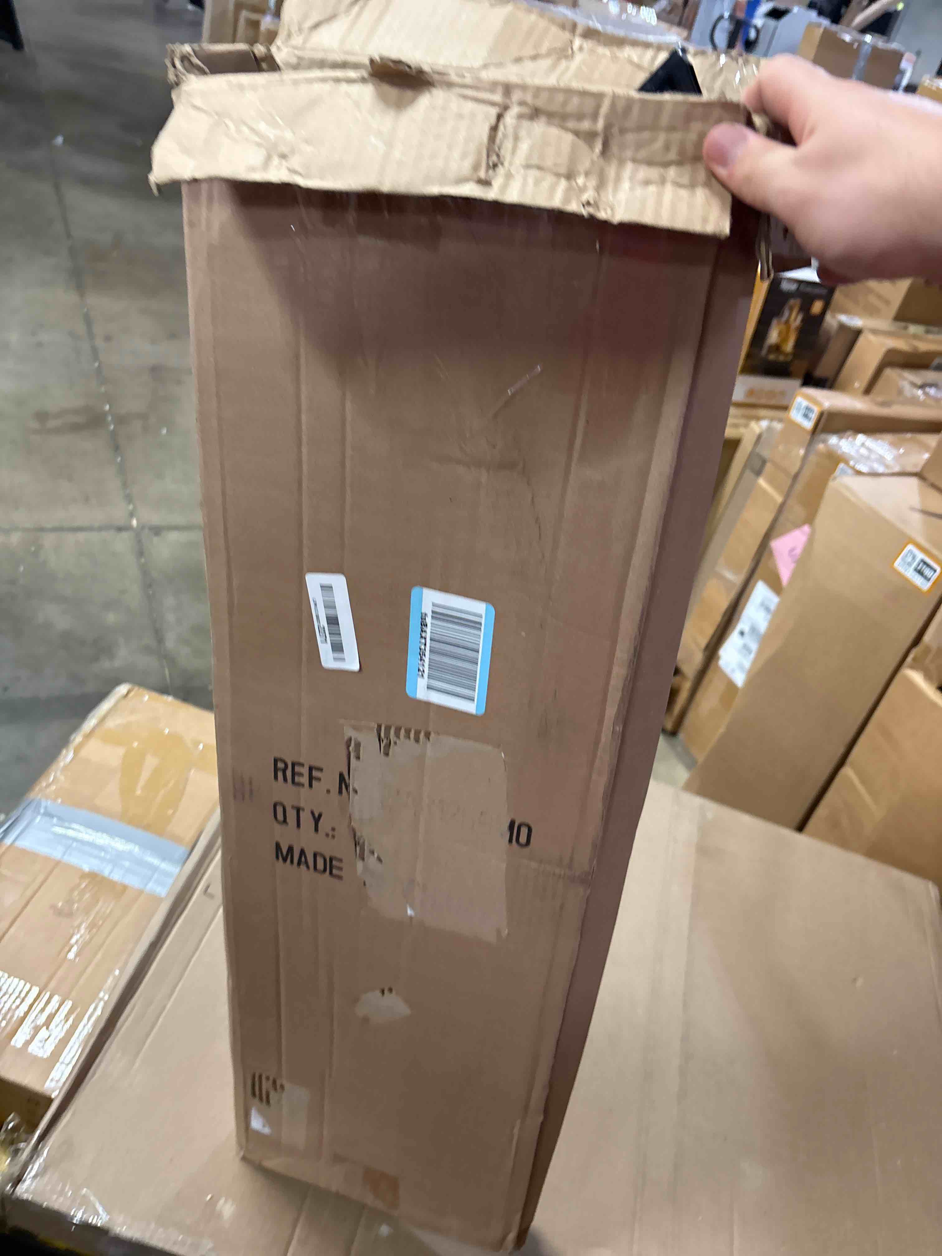 https://s3.amazonaws.com/lotting-images-prod/phillipi/TEA2232739_1756497976577.jpeg
