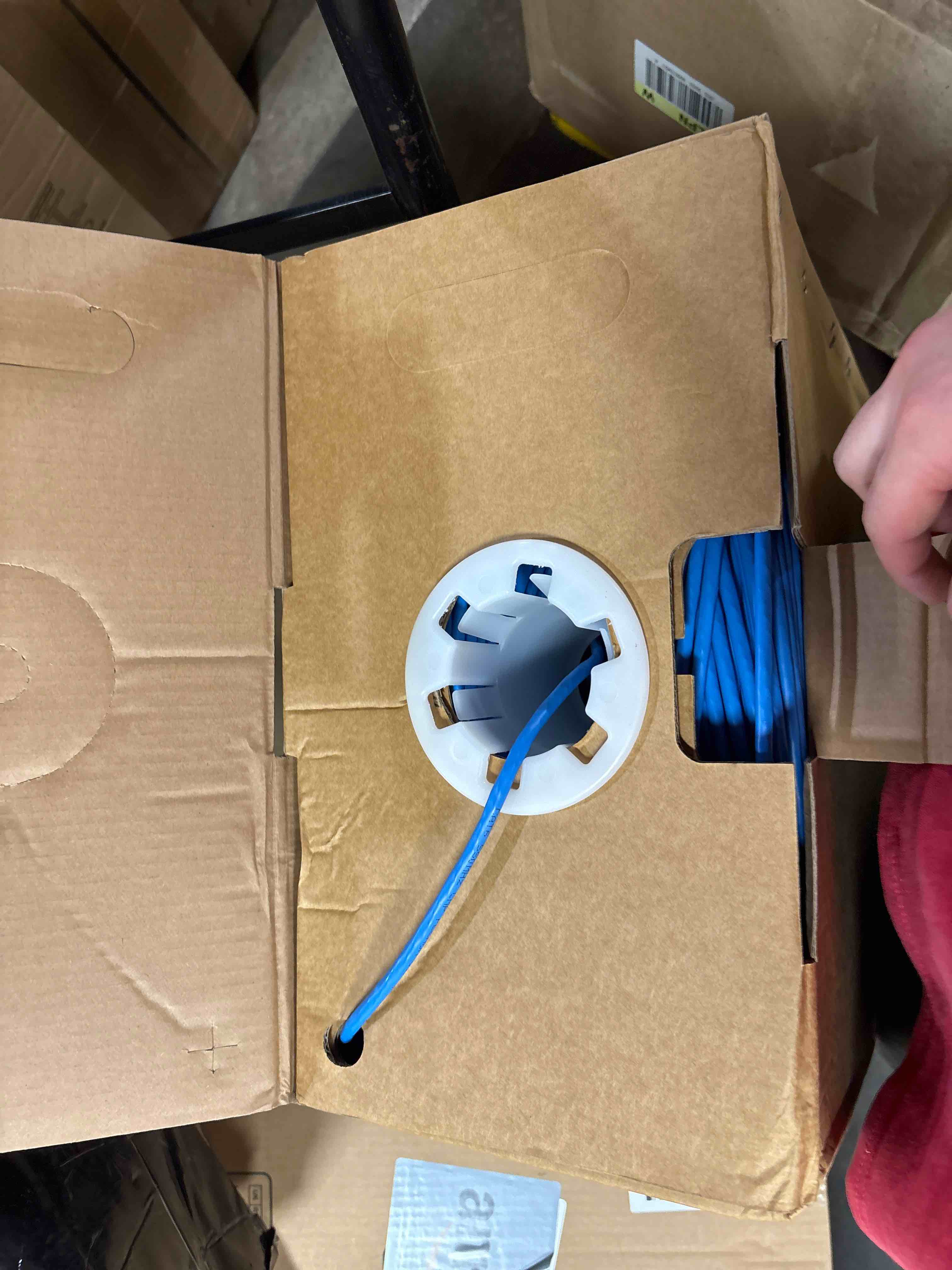 https://s3.amazonaws.com/lotting-images-prod/phillipi/TEA2232742_1756497382791.jpeg