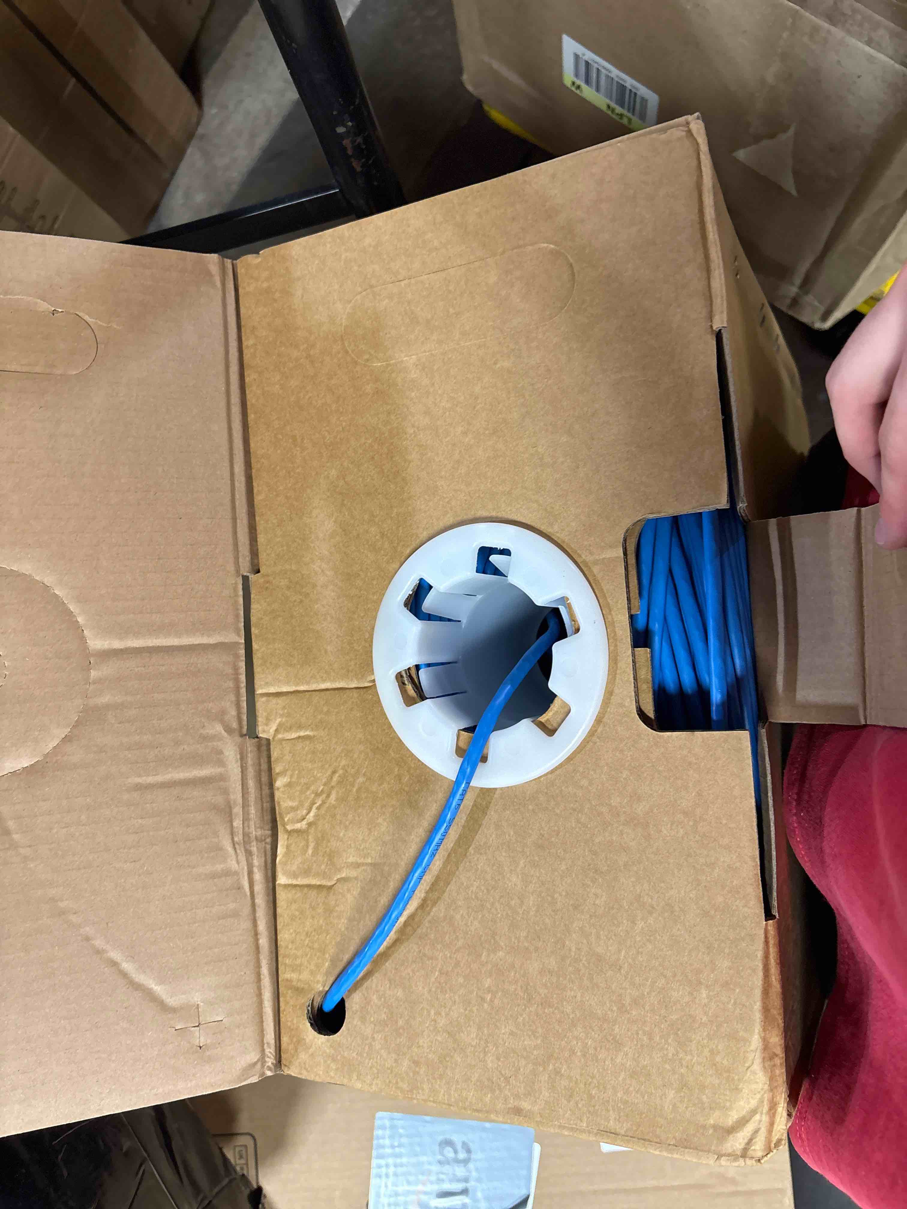 https://s3.amazonaws.com/lotting-images-prod/phillipi/TEA2232742_1756497383603.jpeg