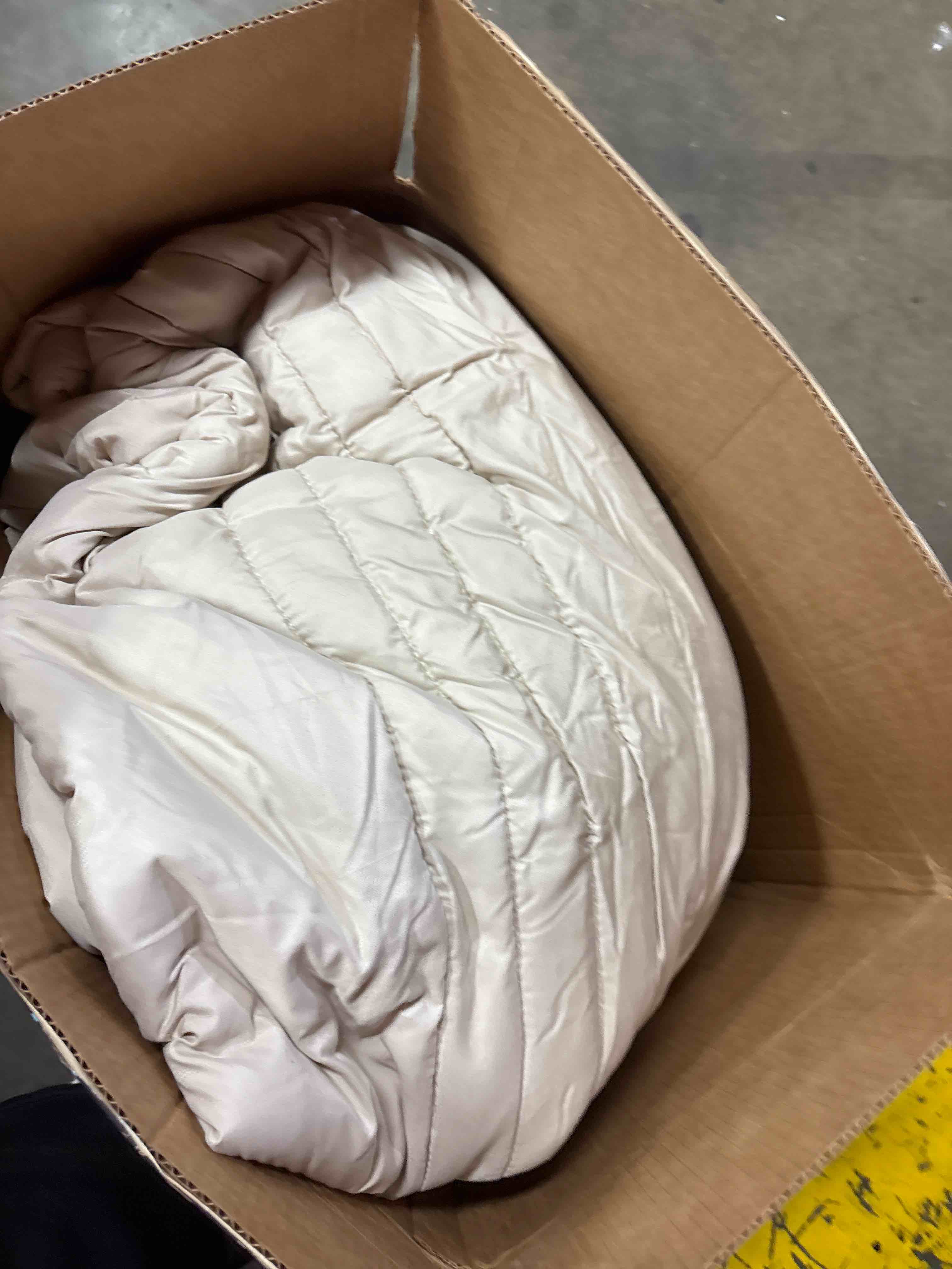 https://s3.amazonaws.com/lotting-images-prod/phillipi/TEA2232746_1756496089569.jpeg