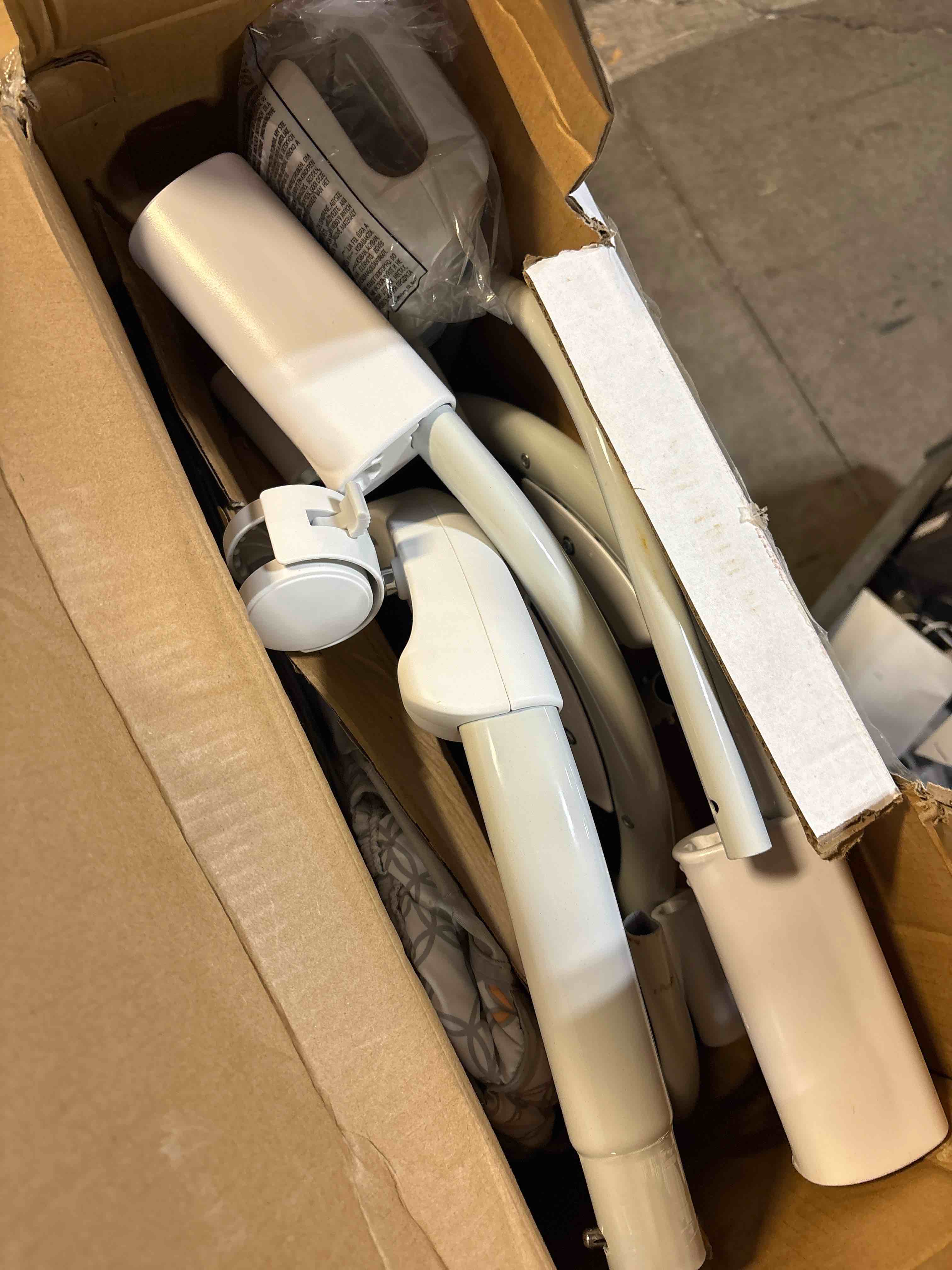 https://s3.amazonaws.com/lotting-images-prod/phillipi/TEA2232748_1756909172411.jpeg