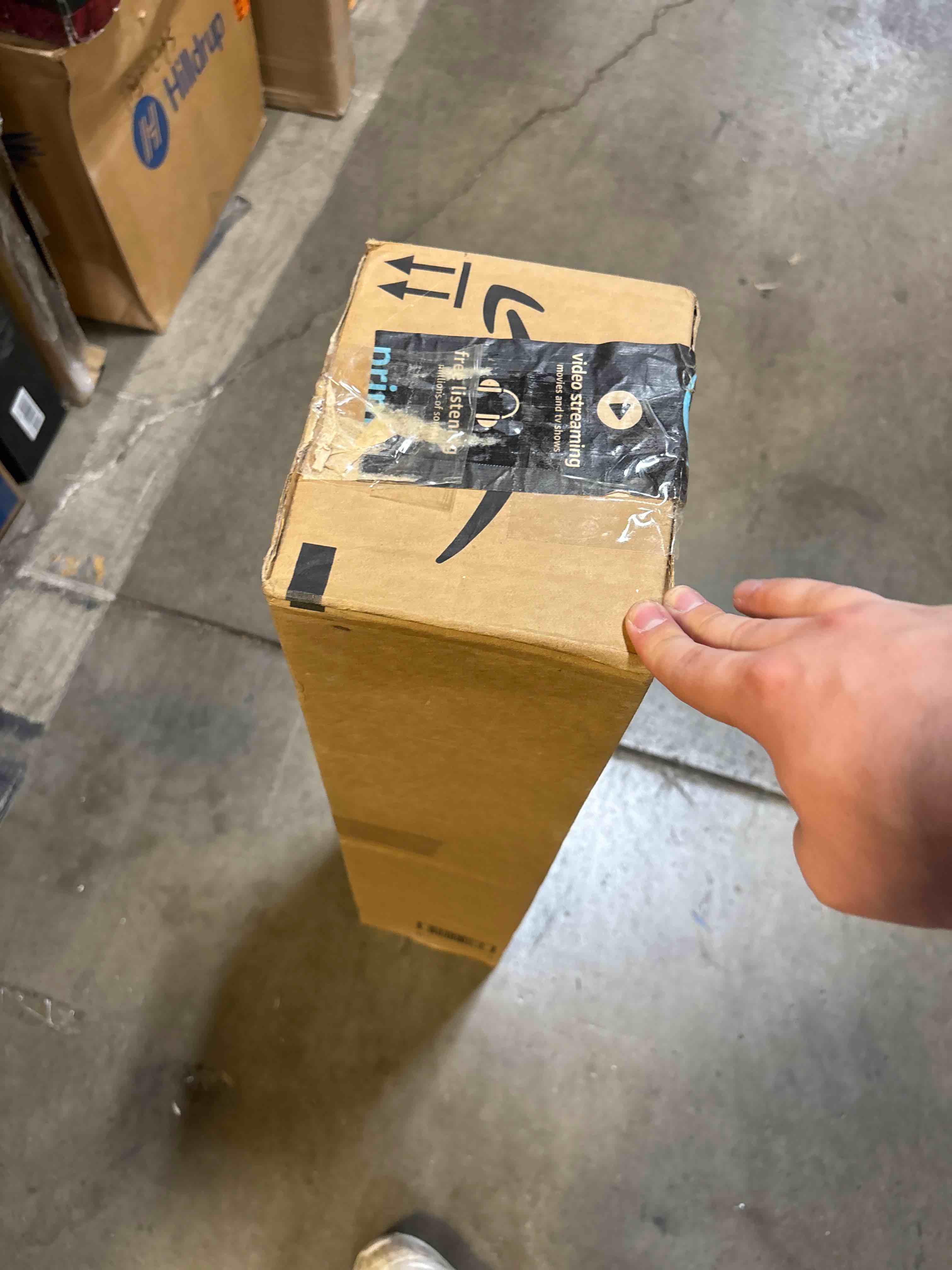 https://s3.amazonaws.com/lotting-images-prod/phillipi/TEA2232762_1756912832092.jpeg