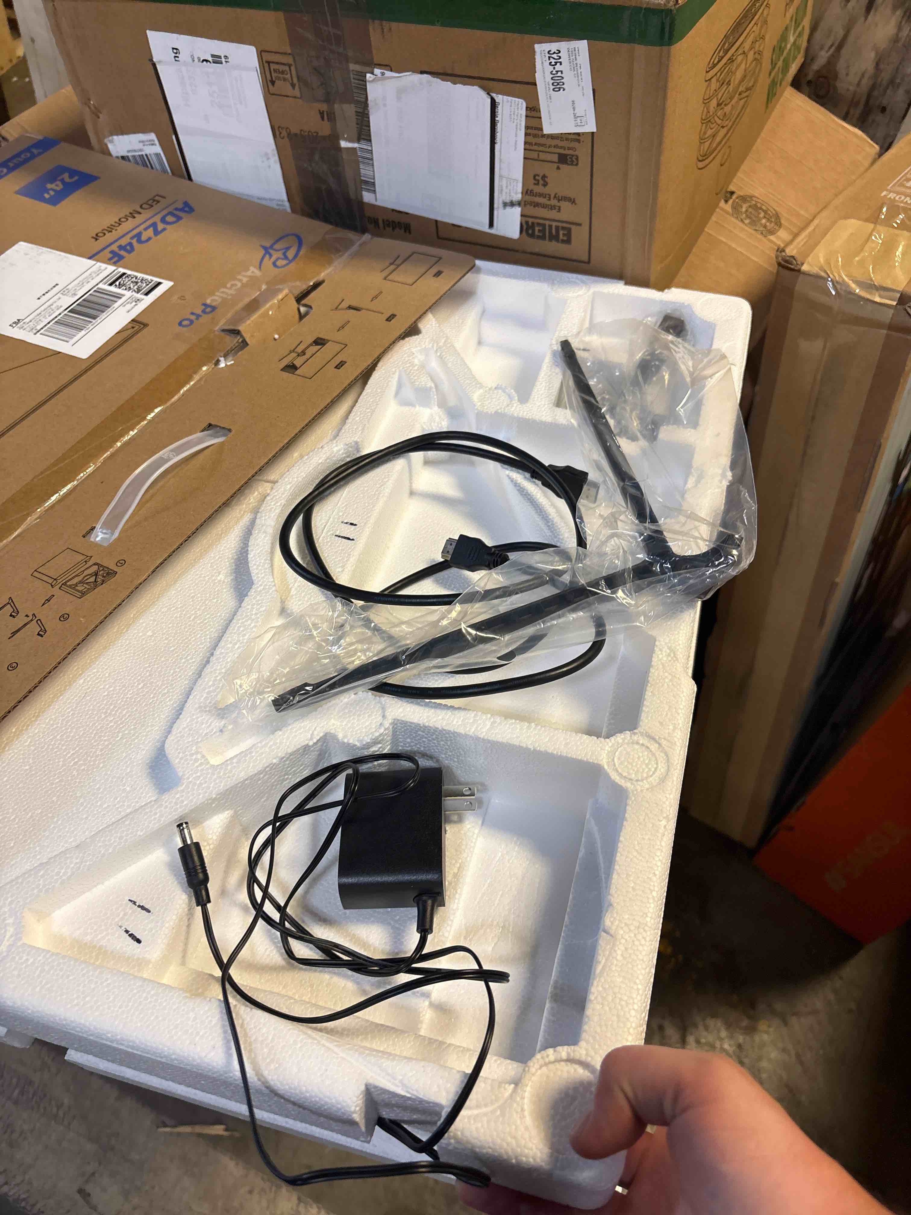 https://s3.amazonaws.com/lotting-images-prod/phillipi/TEA2232800_1756922331838.jpeg