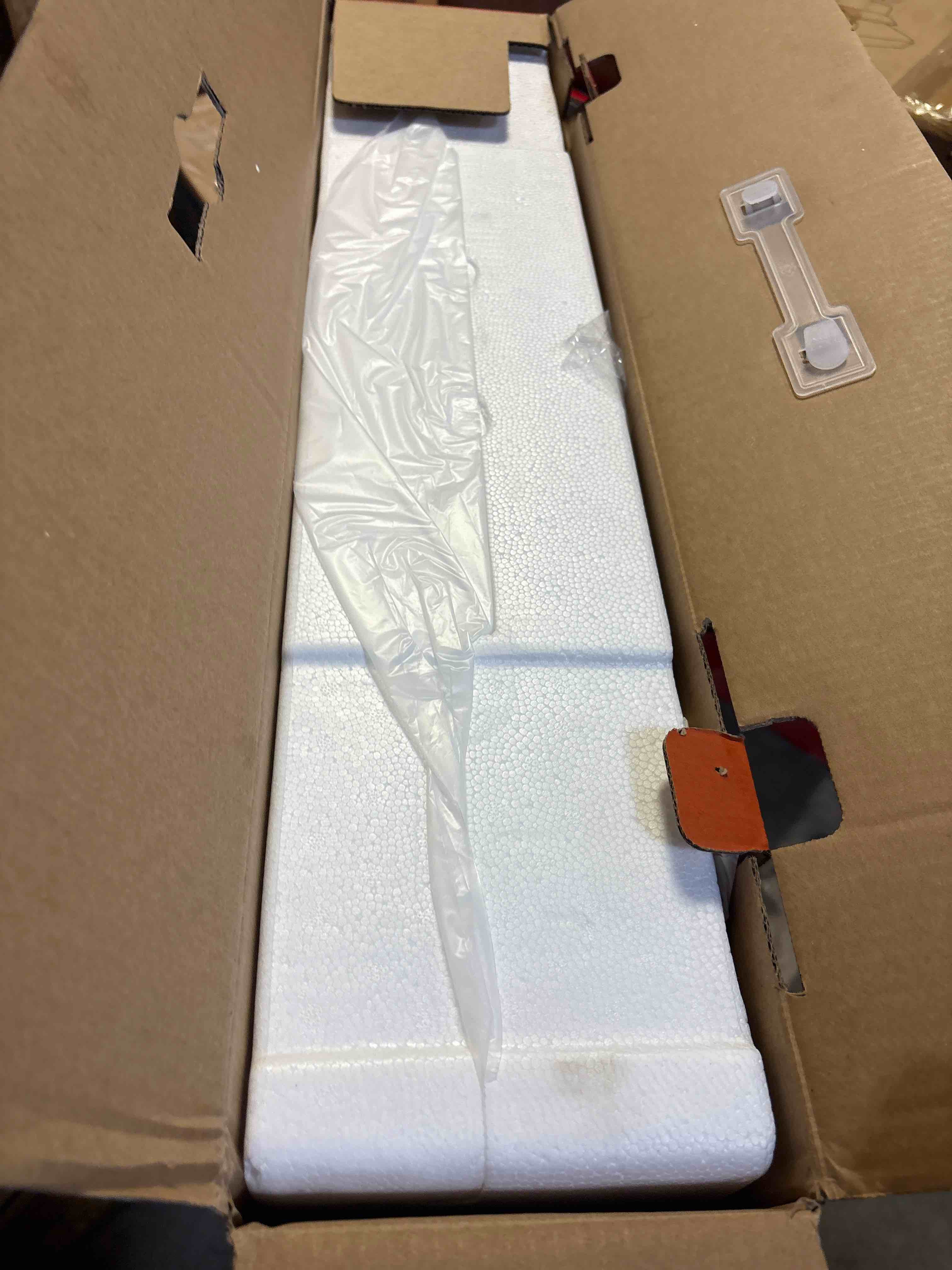 https://s3.amazonaws.com/lotting-images-prod/phillipi/TEA2232801_1756922518741.jpeg