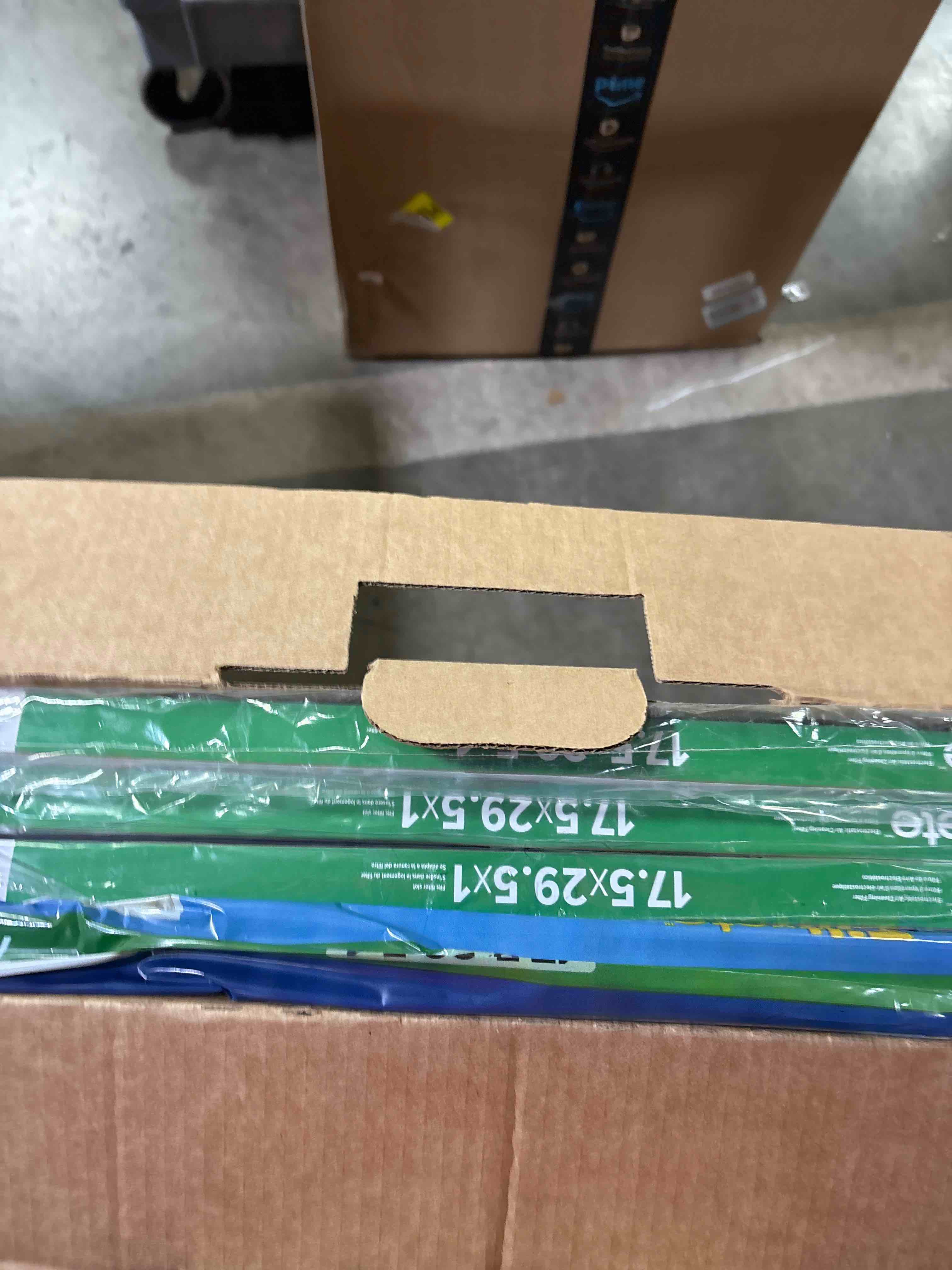https://s3.amazonaws.com/lotting-images-prod/phillipi/TEA2232947_1758640301390.jpeg