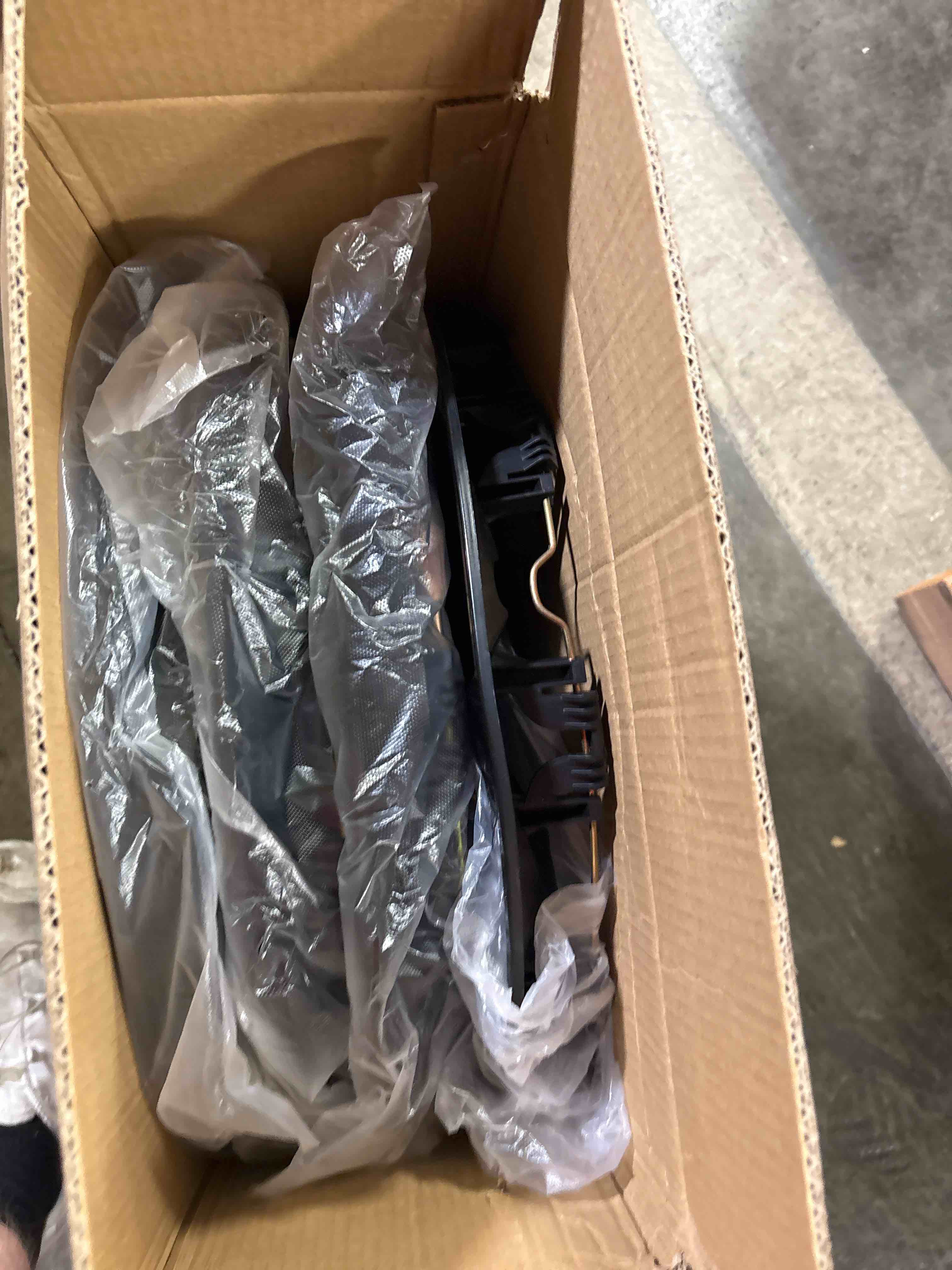 https://s3.amazonaws.com/lotting-images-prod/phillipi/TEA2232968_1758646273817.jpeg