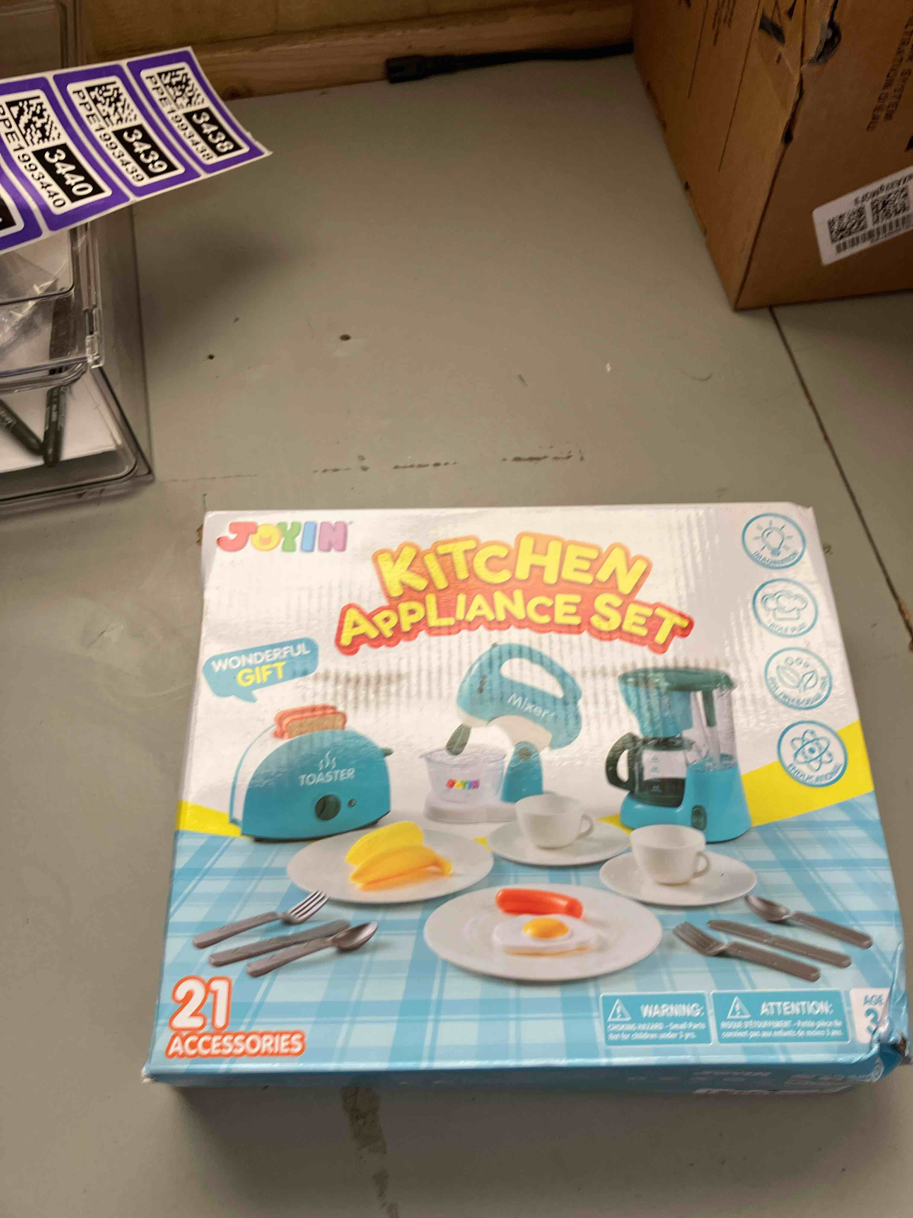 https://s3.amazonaws.com/lotting-images-prod/phillipi/TEA2235802_1745500043385.jpeg