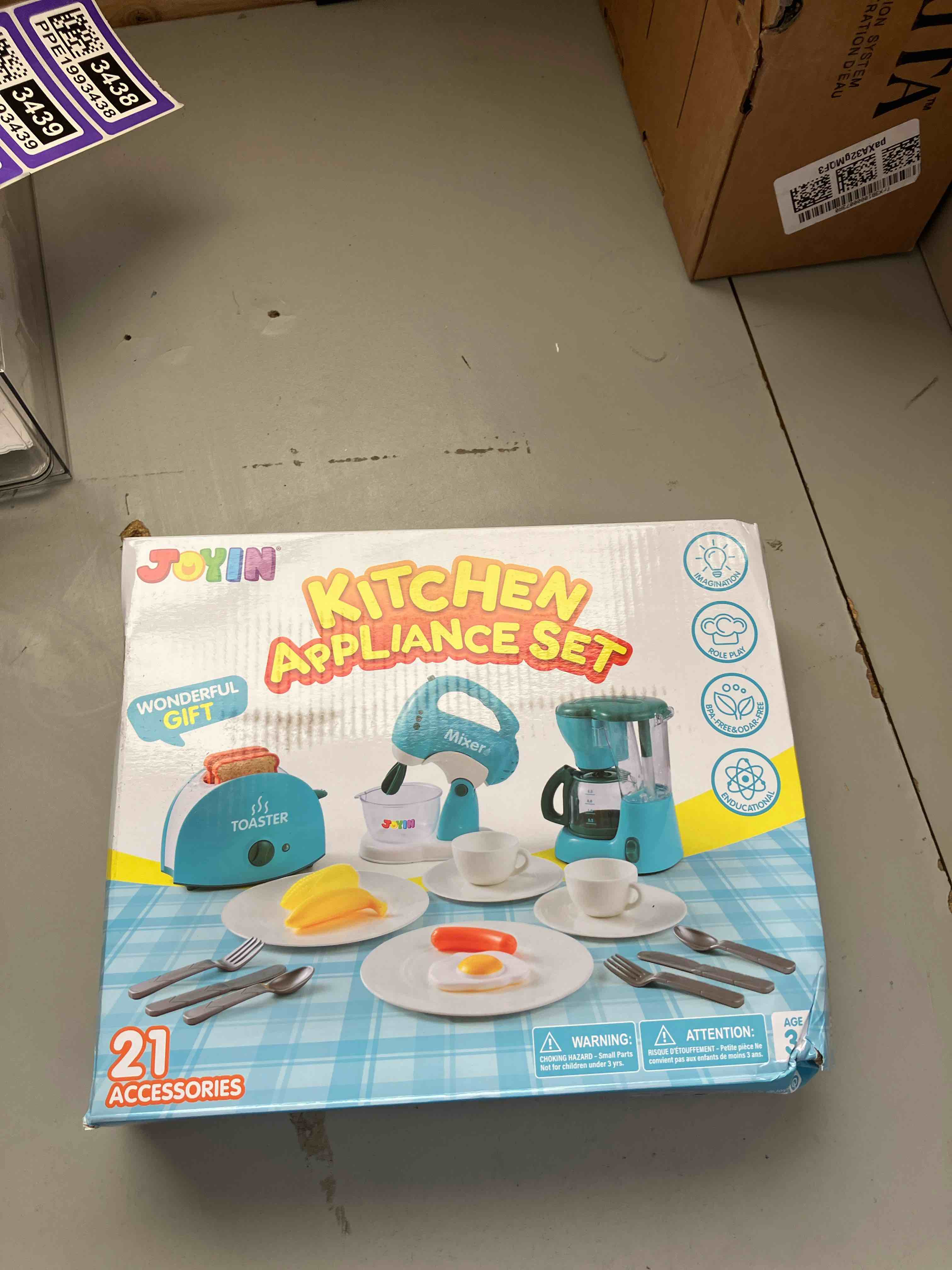 https://s3.amazonaws.com/lotting-images-prod/phillipi/TEA2235802_1745500044154.jpeg