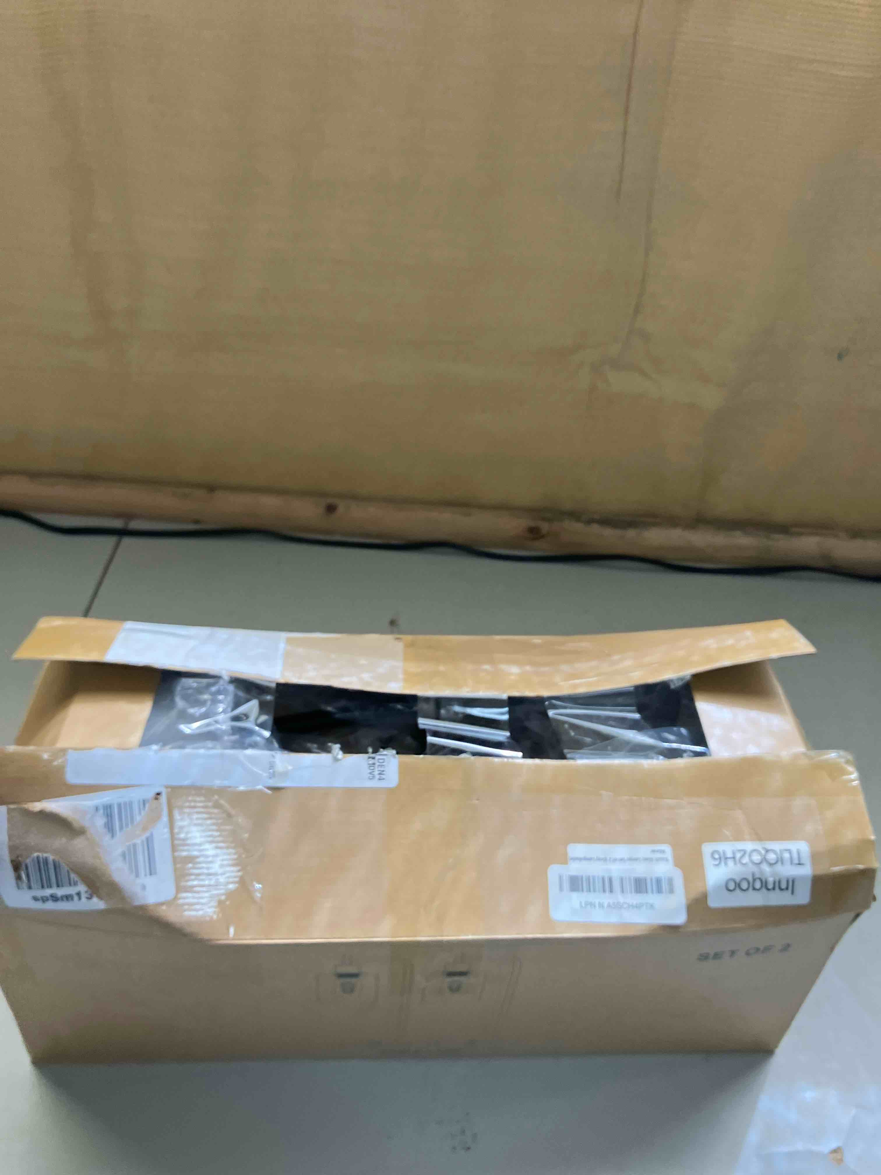 https://s3.amazonaws.com/lotting-images-prod/phillipi/TEA2235969_1745506215536.jpeg
