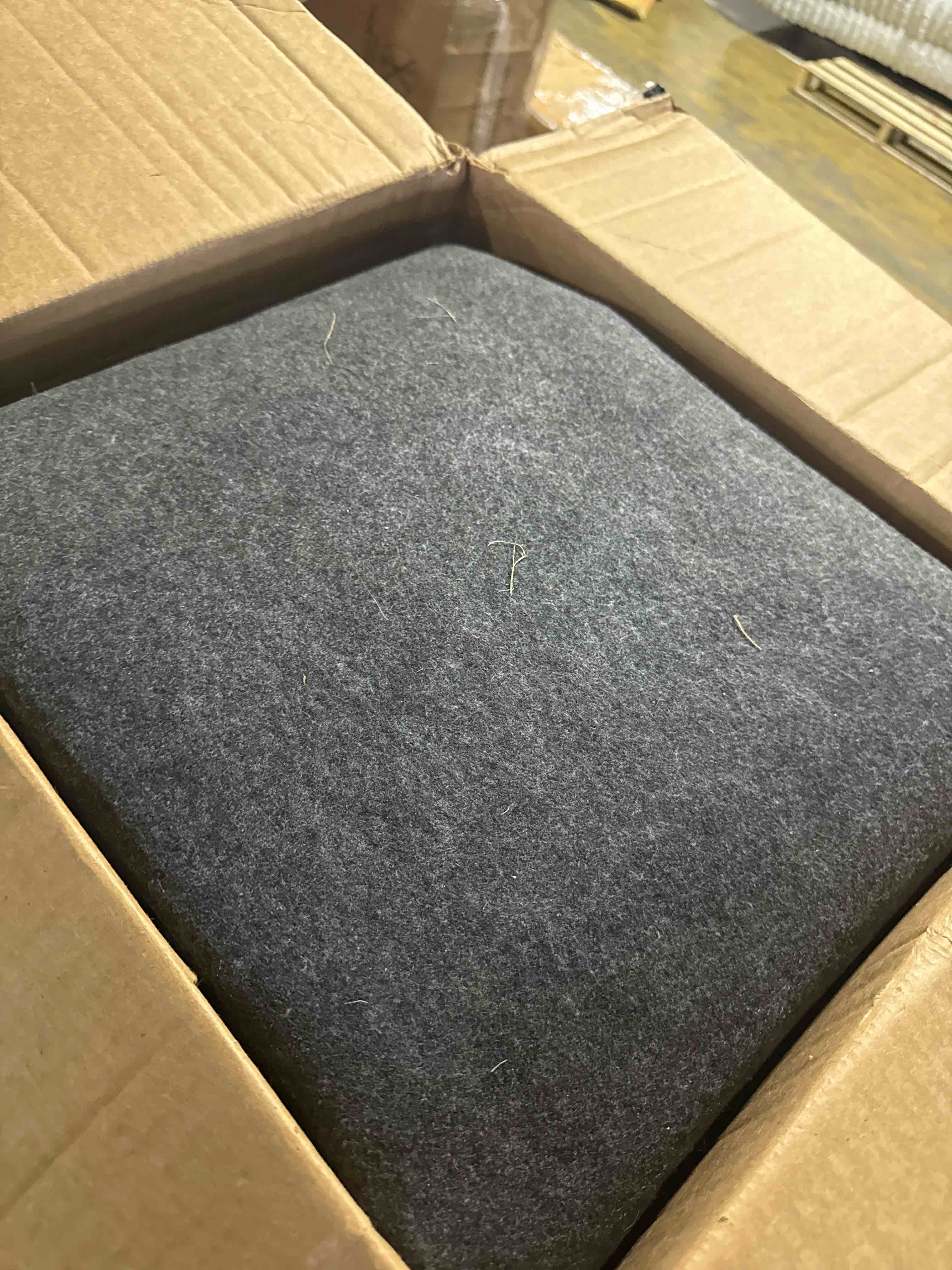 https://s3.amazonaws.com/lotting-images-prod/phillipi/TEA2236040_1752610821554.jpeg
