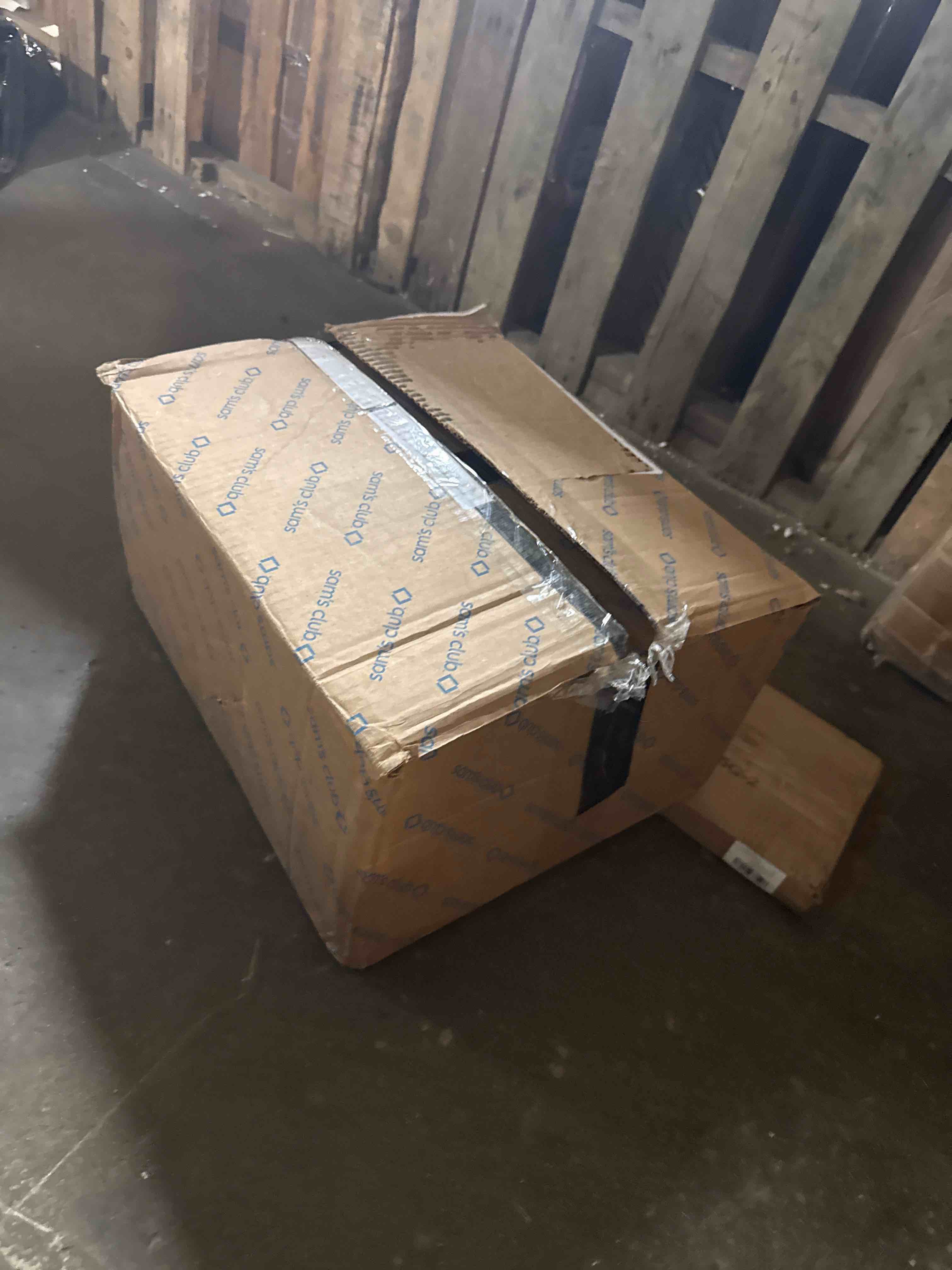 https://s3.amazonaws.com/lotting-images-prod/phillipi/TEA2236040_1752610902595.jpeg