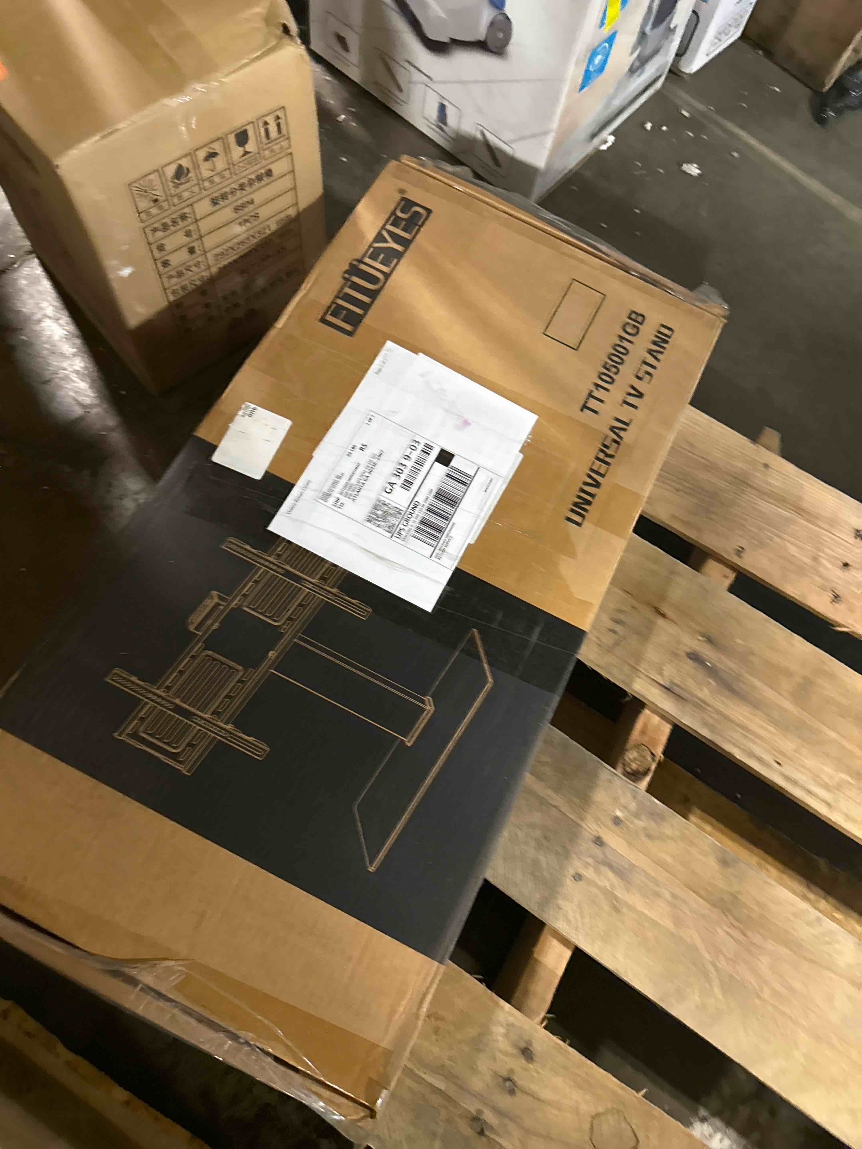 https://s3.amazonaws.com/lotting-images-prod/phillipi/TEA2236071_1752673017539.jpeg