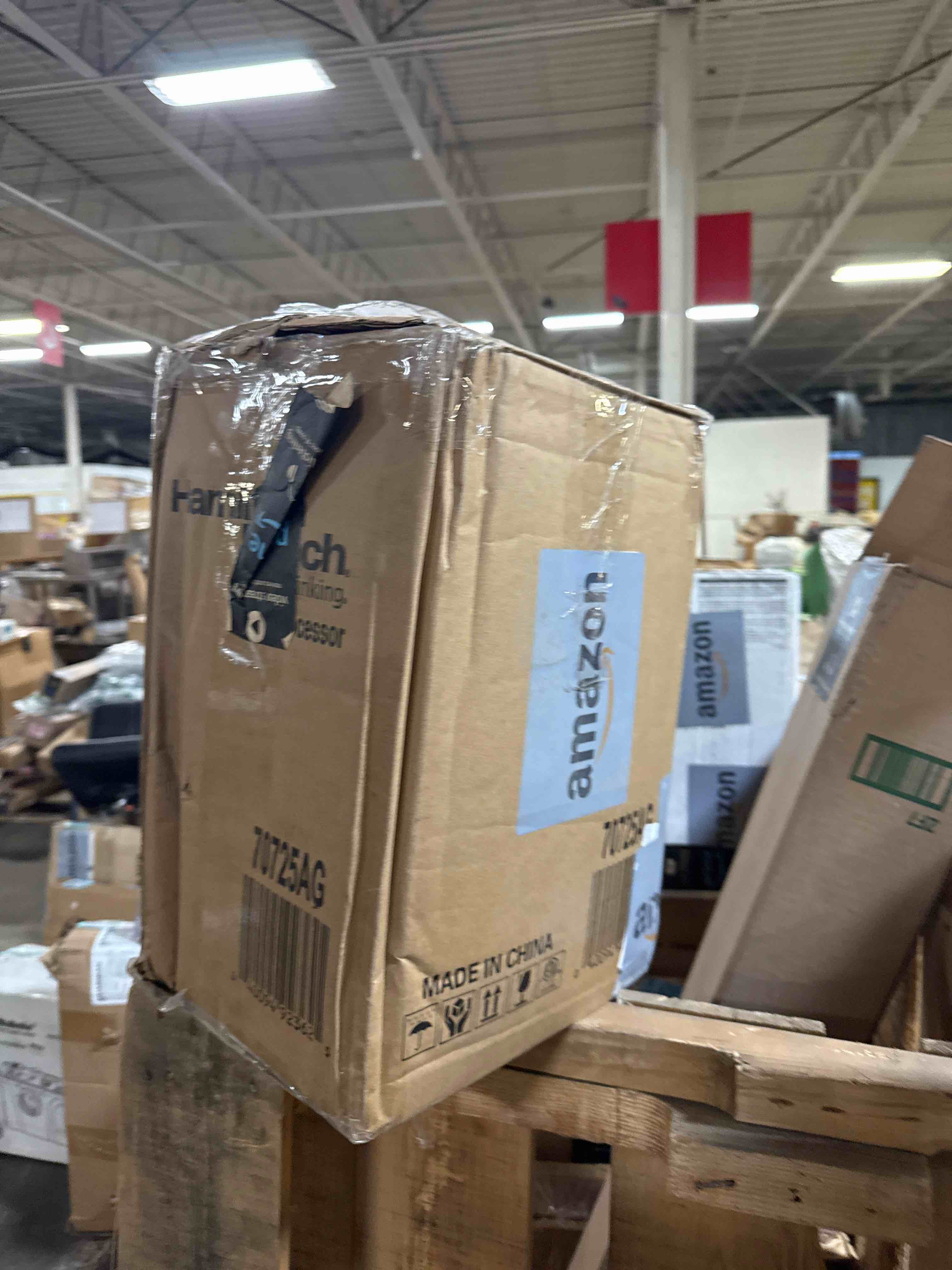 https://s3.amazonaws.com/lotting-images-prod/phillipi/TEA2236216_1754579689314.jpeg