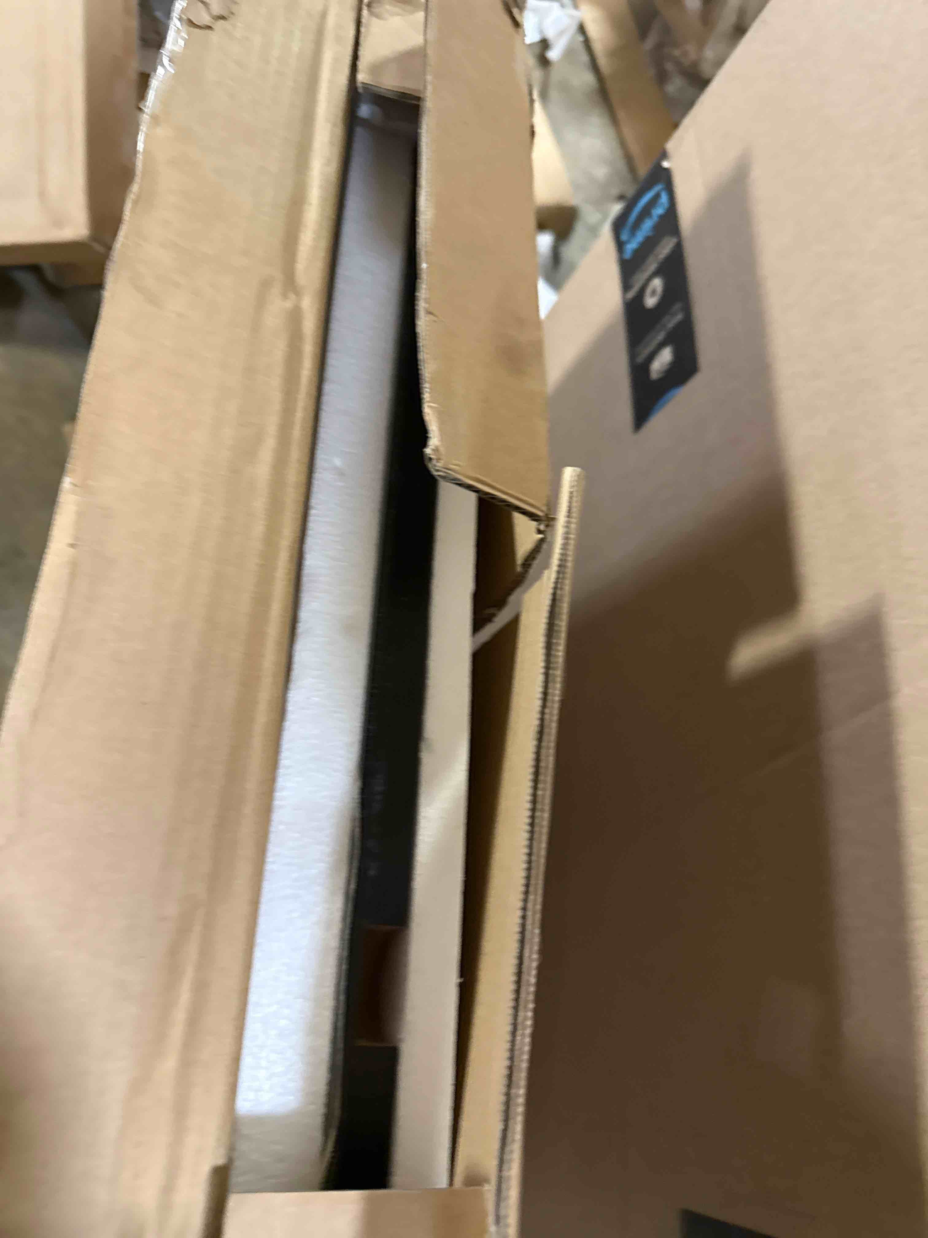 https://s3.amazonaws.com/lotting-images-prod/phillipi/TEA2236233_1754588325973.jpeg