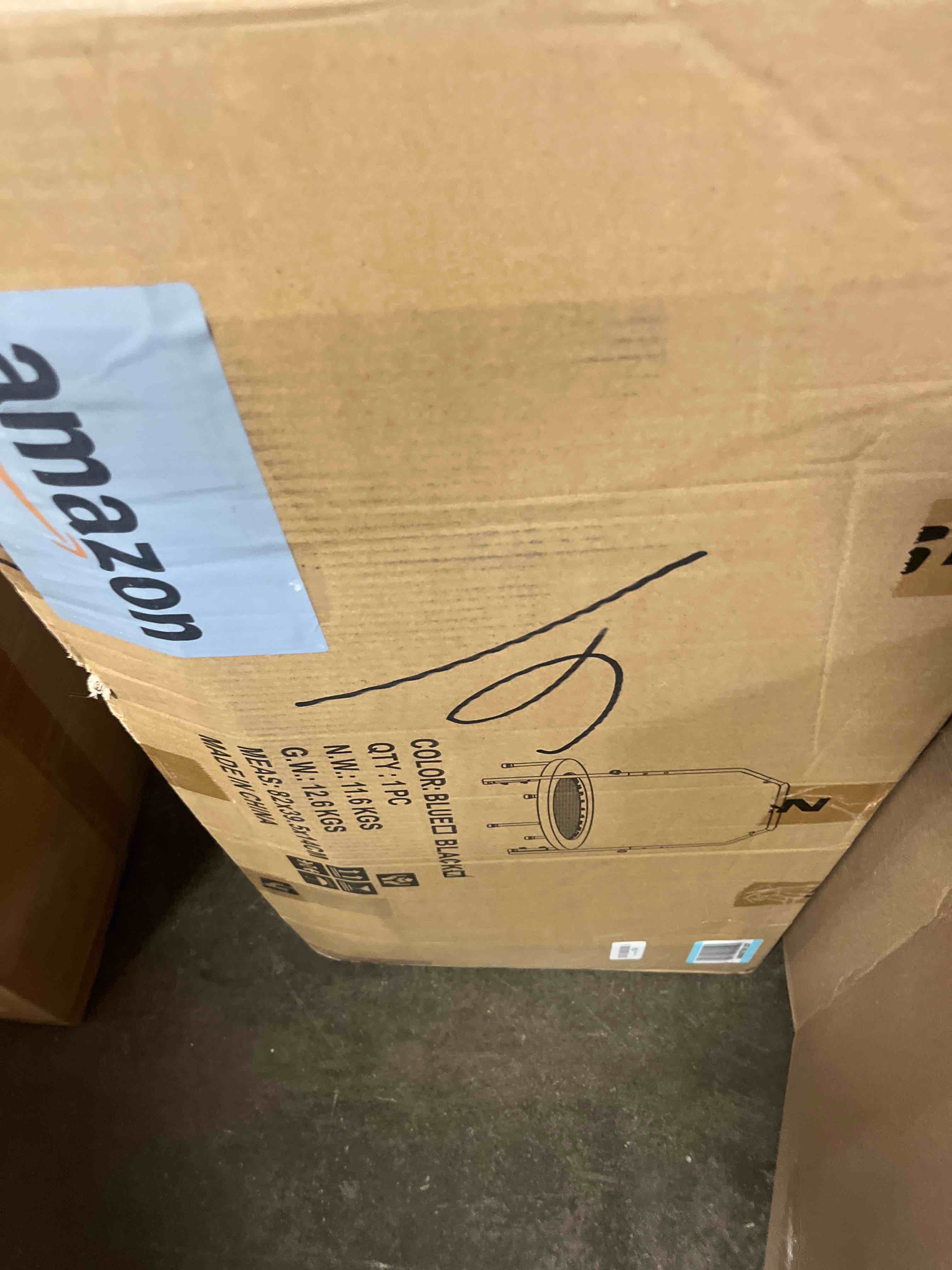 https://s3.amazonaws.com/lotting-images-prod/phillipi/TEA2236674_1755629981785.jpeg