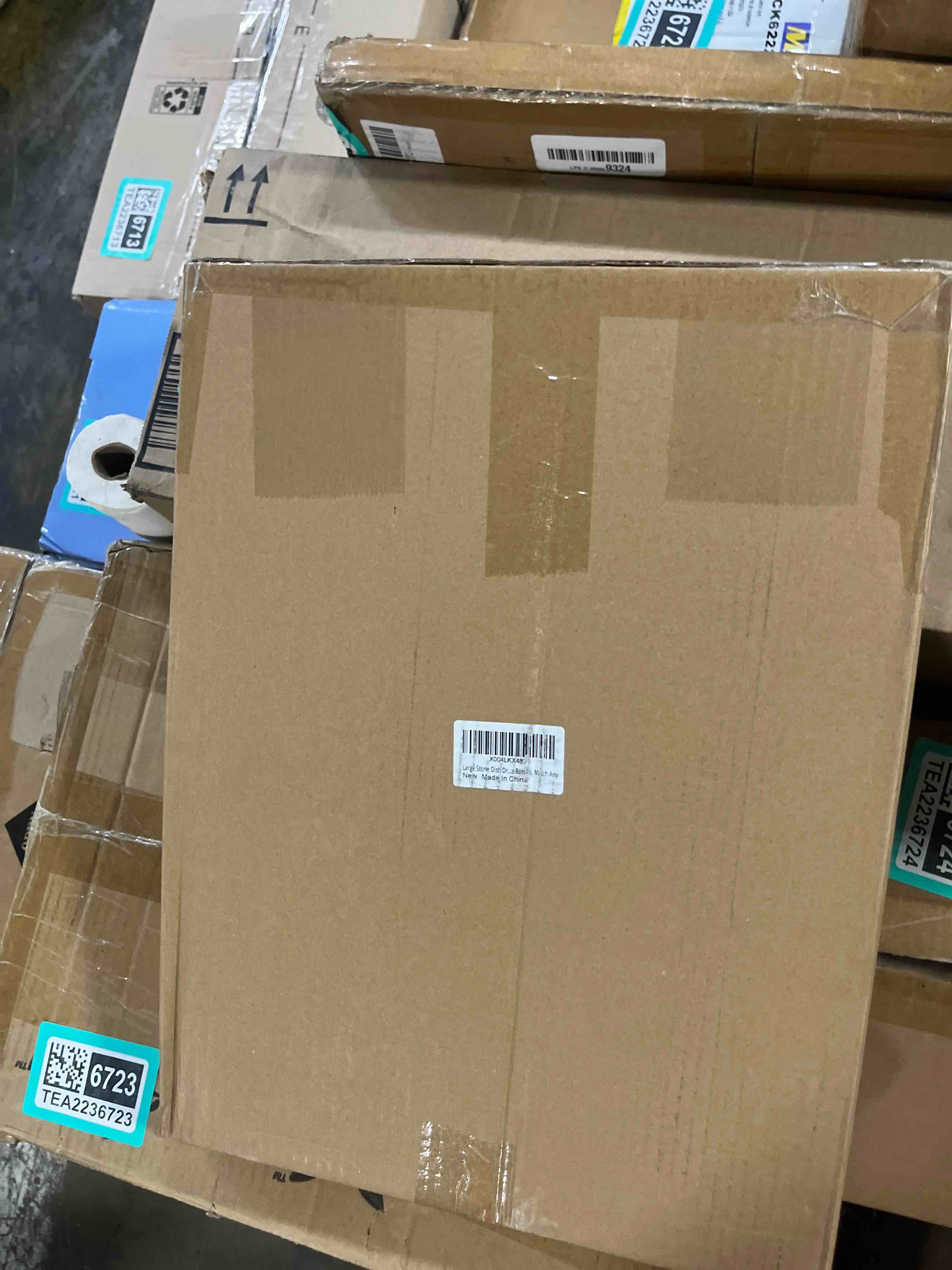 https://s3.amazonaws.com/lotting-images-prod/phillipi/TEA2236710_1755622987960.jpeg