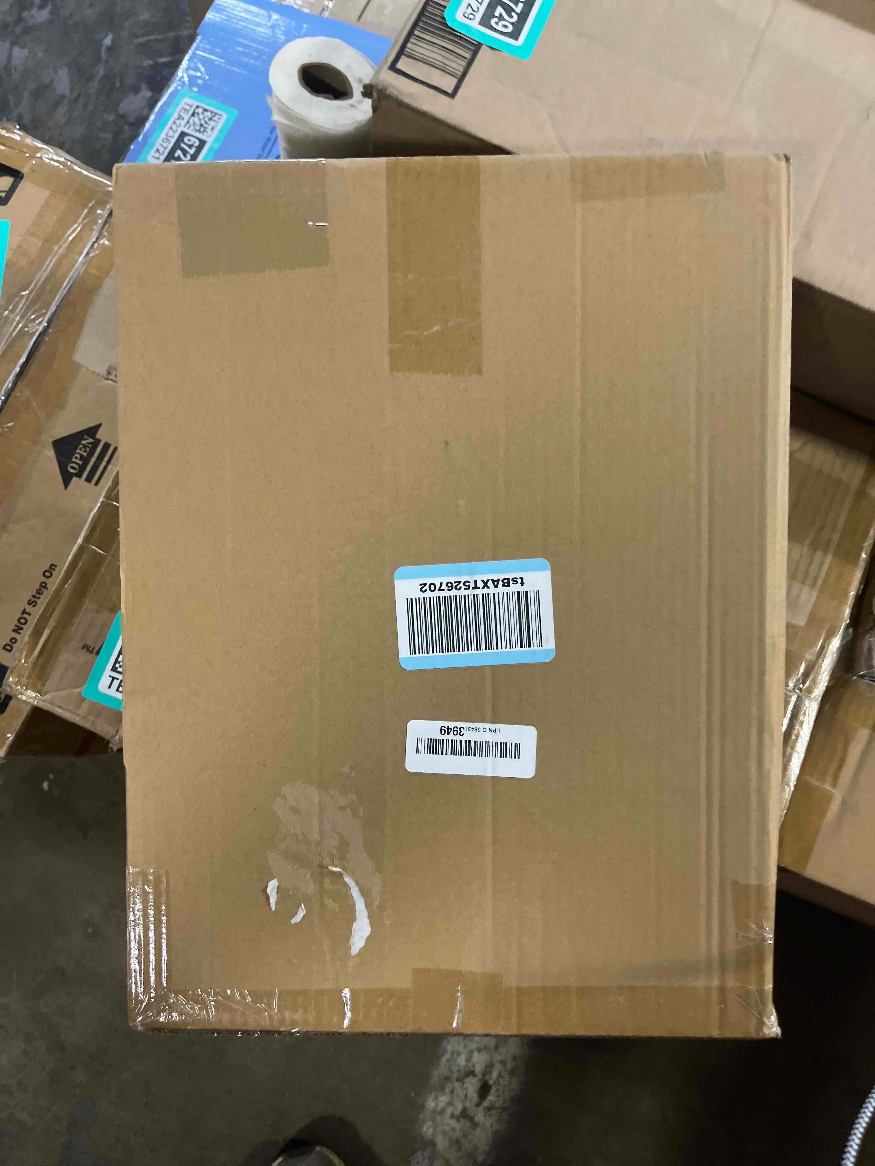 https://s3.amazonaws.com/lotting-images-prod/phillipi/TEA2236710_1755623000588.jpeg