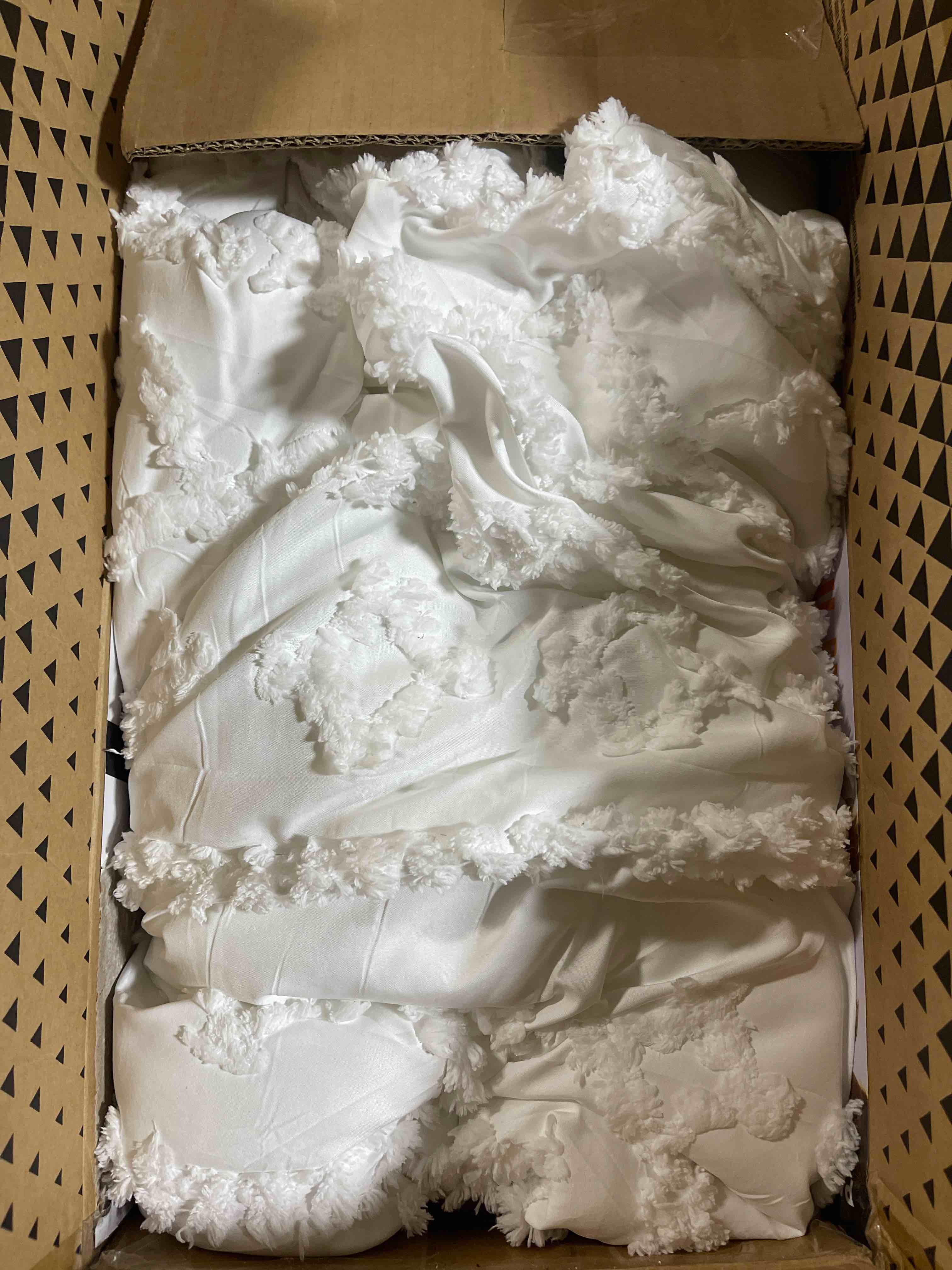 https://s3.amazonaws.com/lotting-images-prod/phillipi/TEA2237043_1755702756086.jpeg