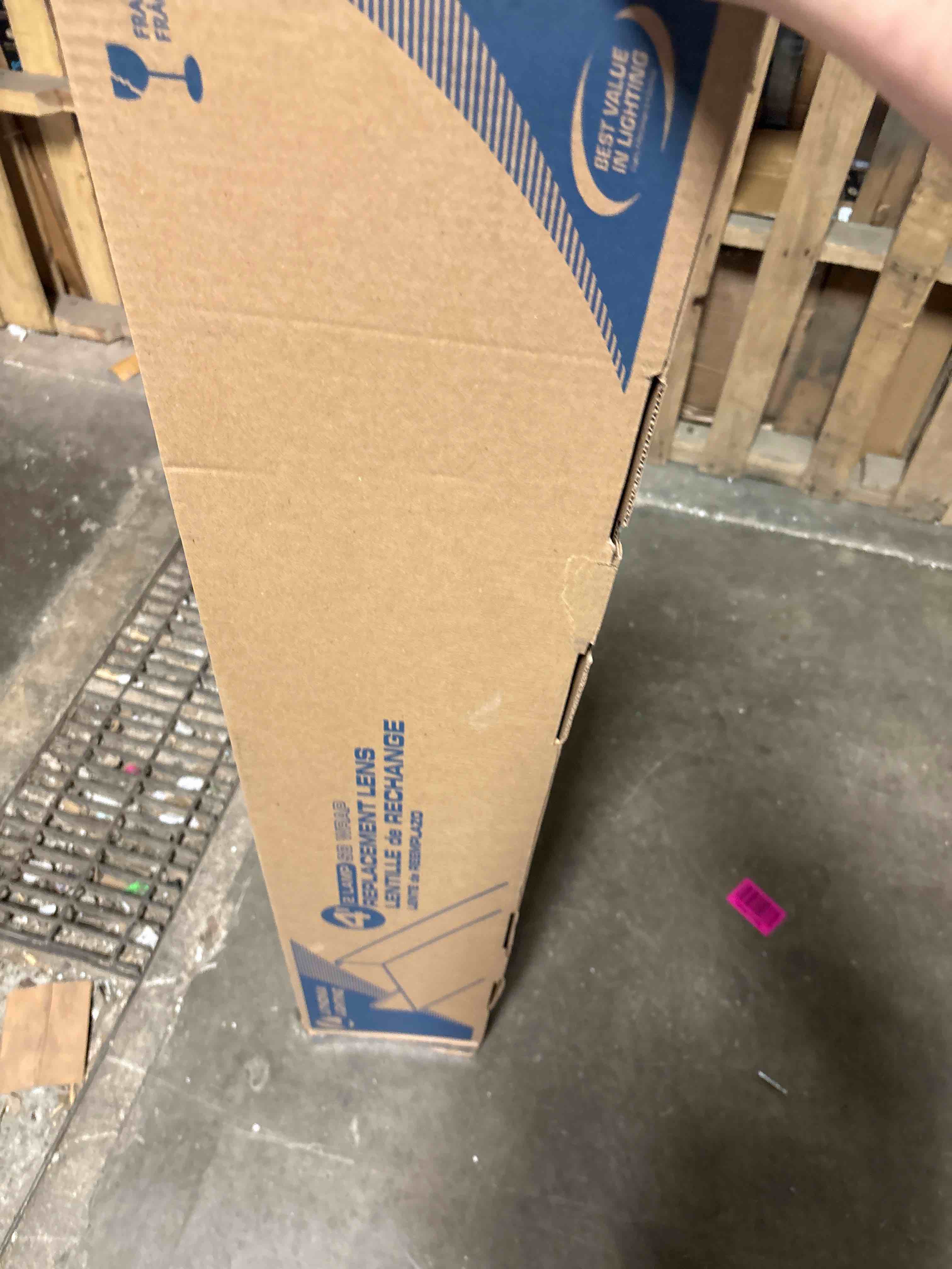 https://s3.amazonaws.com/lotting-images-prod/phillipi/TEA2237302_1755792261214.jpeg
