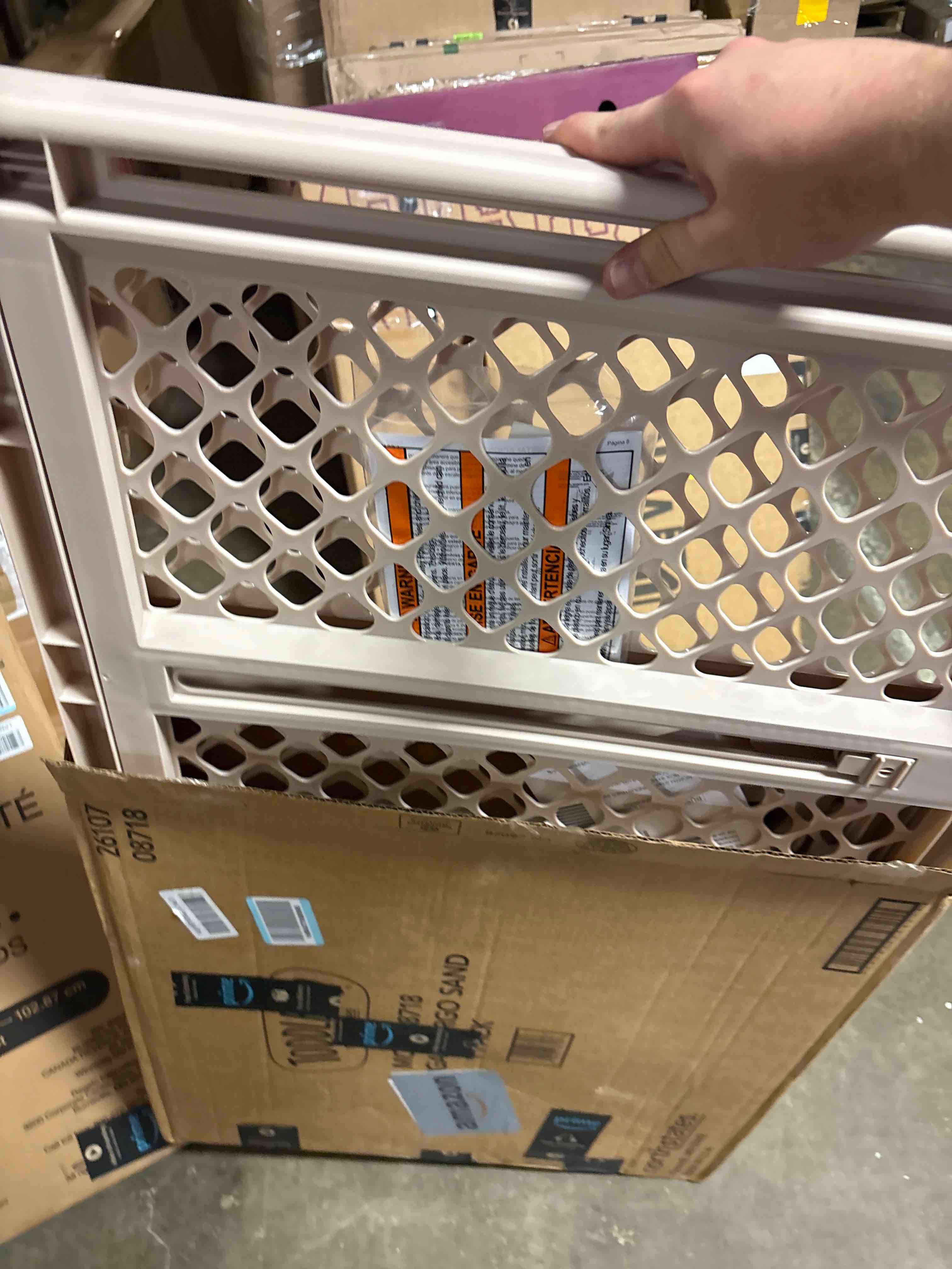 https://s3.amazonaws.com/lotting-images-prod/phillipi/TEA2237308_1755793462025.jpeg