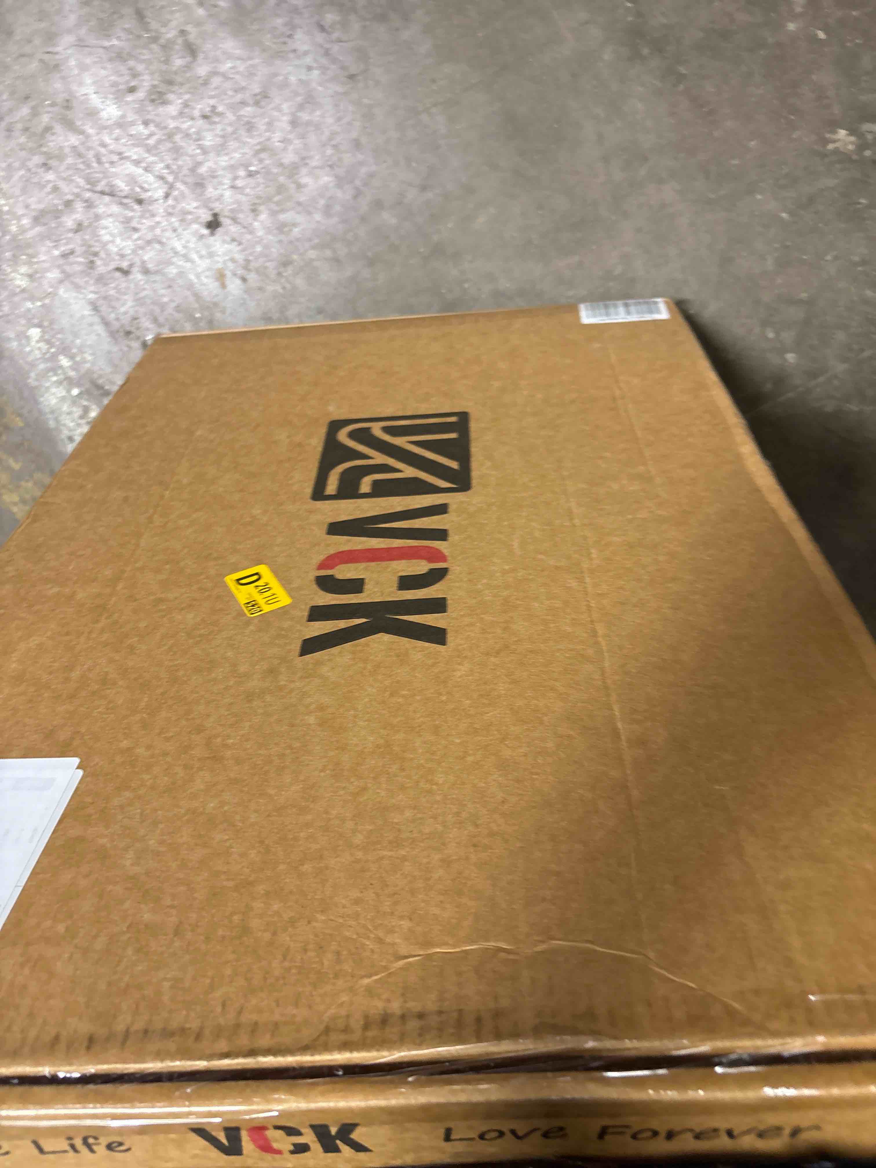 https://s3.amazonaws.com/lotting-images-prod/phillipi/TEA2237309_1755793540020.jpeg