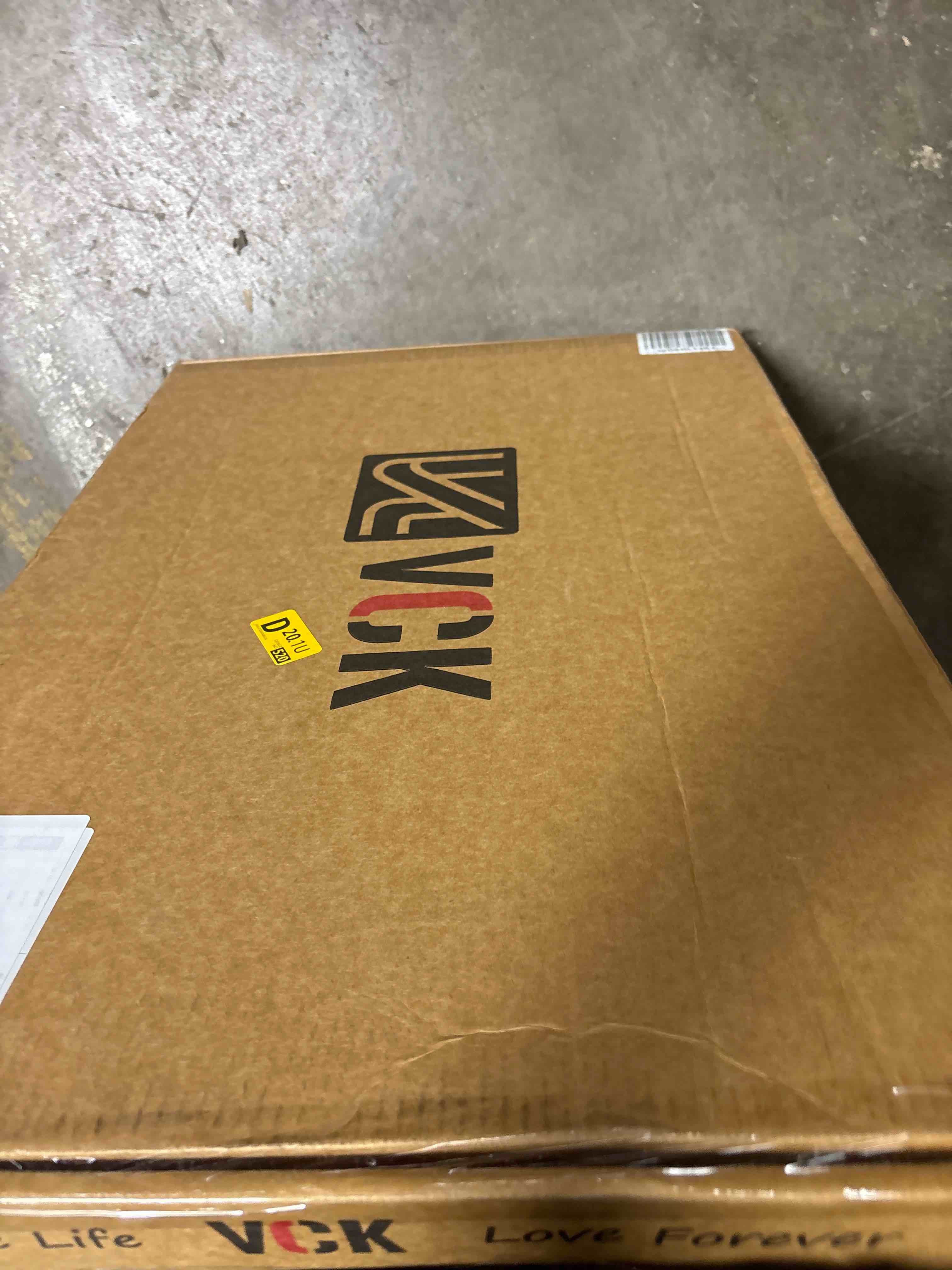https://s3.amazonaws.com/lotting-images-prod/phillipi/TEA2237309_1755793541056.jpeg