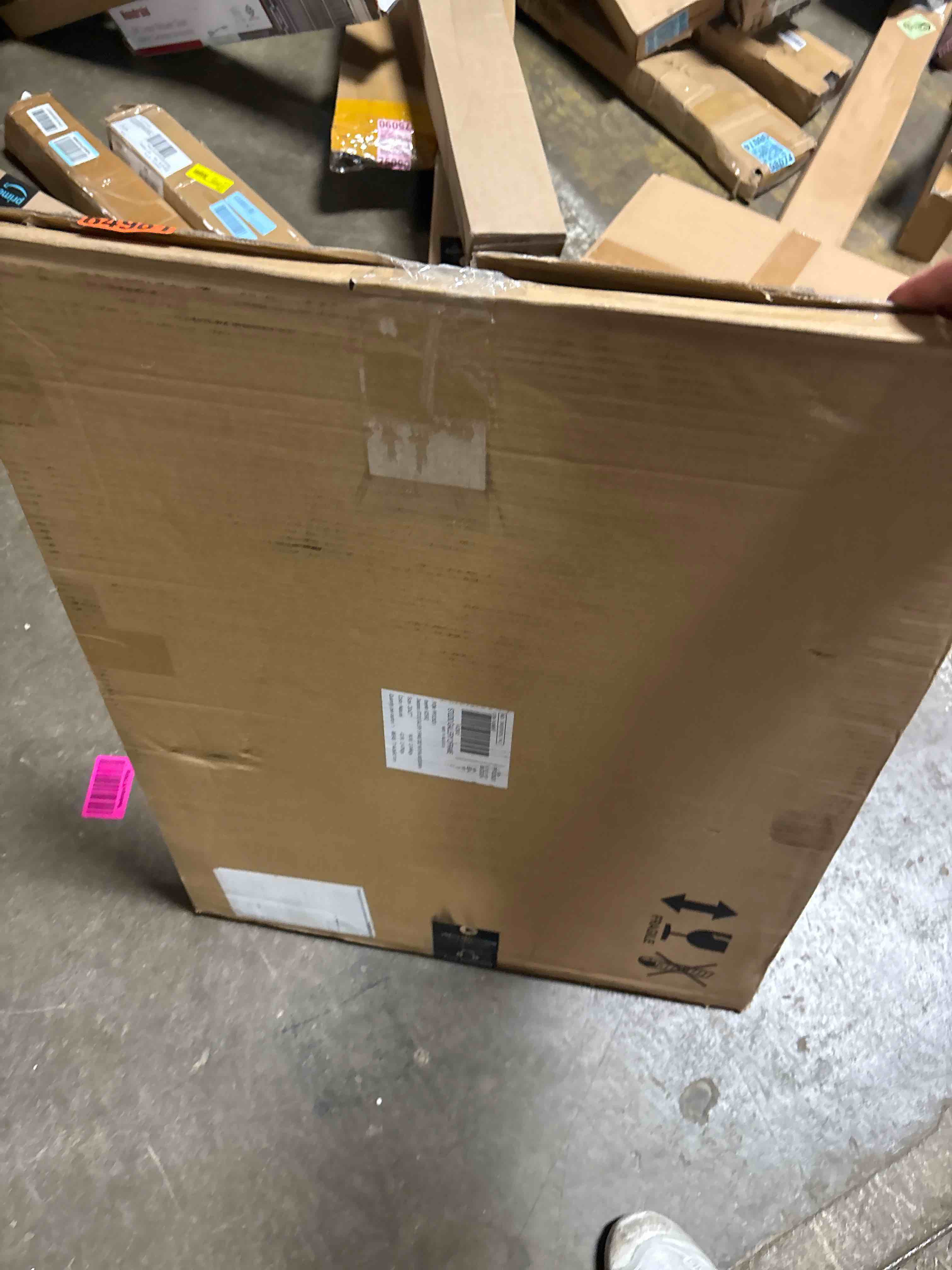https://s3.amazonaws.com/lotting-images-prod/phillipi/TEA2237319_1755797217029.jpeg