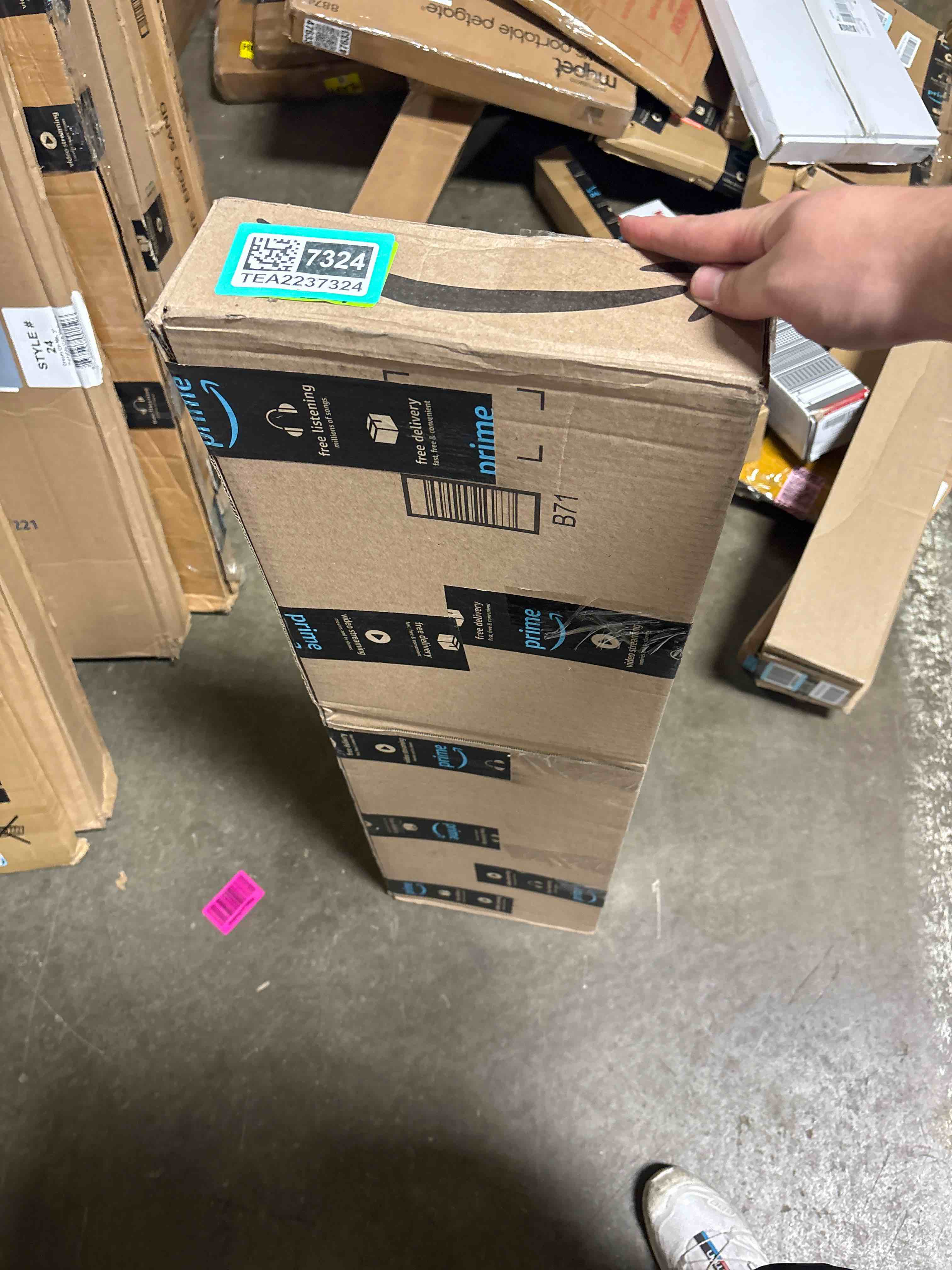 https://s3.amazonaws.com/lotting-images-prod/phillipi/TEA2237324_1755798060886.jpeg