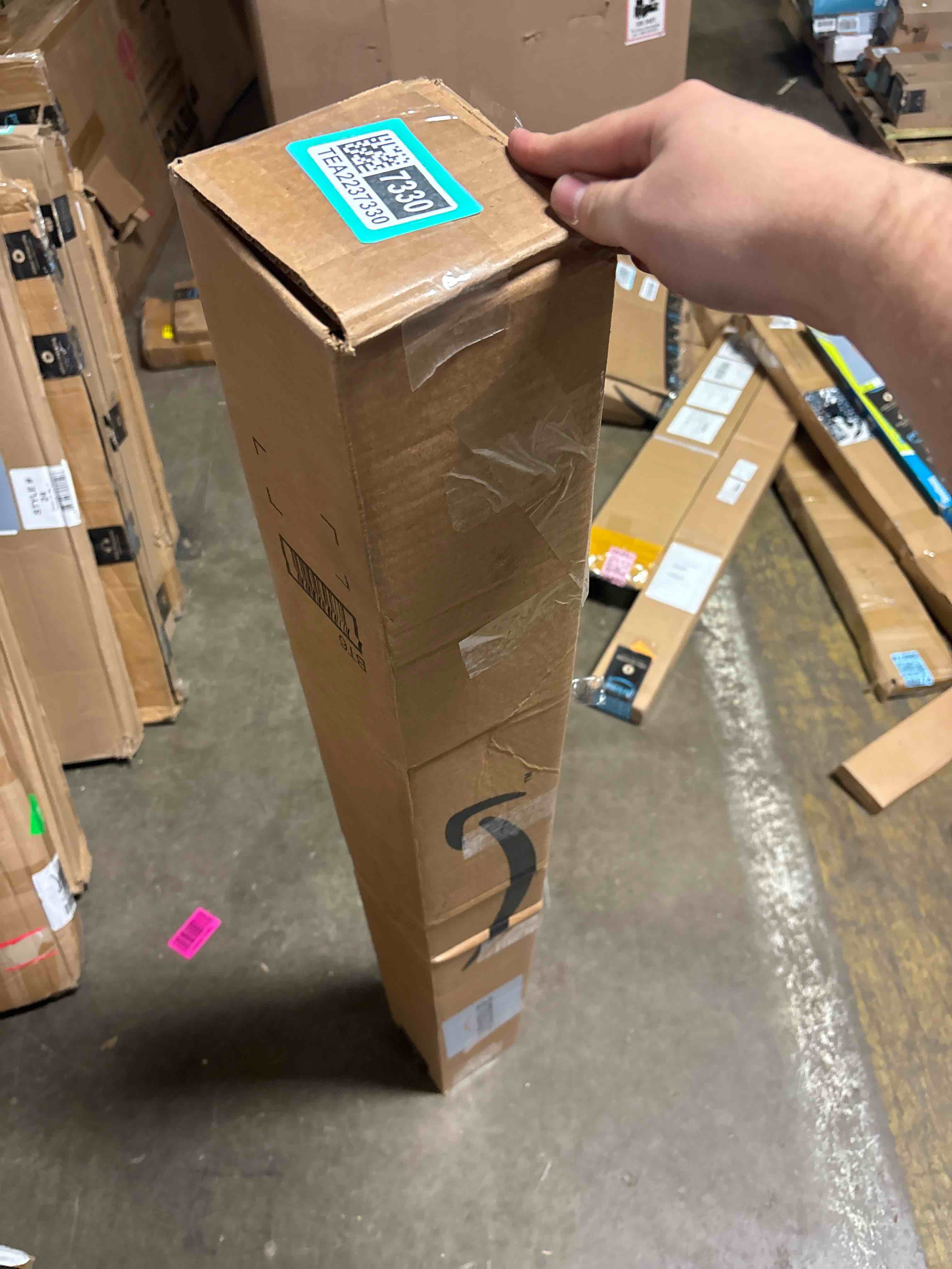 https://s3.amazonaws.com/lotting-images-prod/phillipi/TEA2237330_1755799001364.jpeg