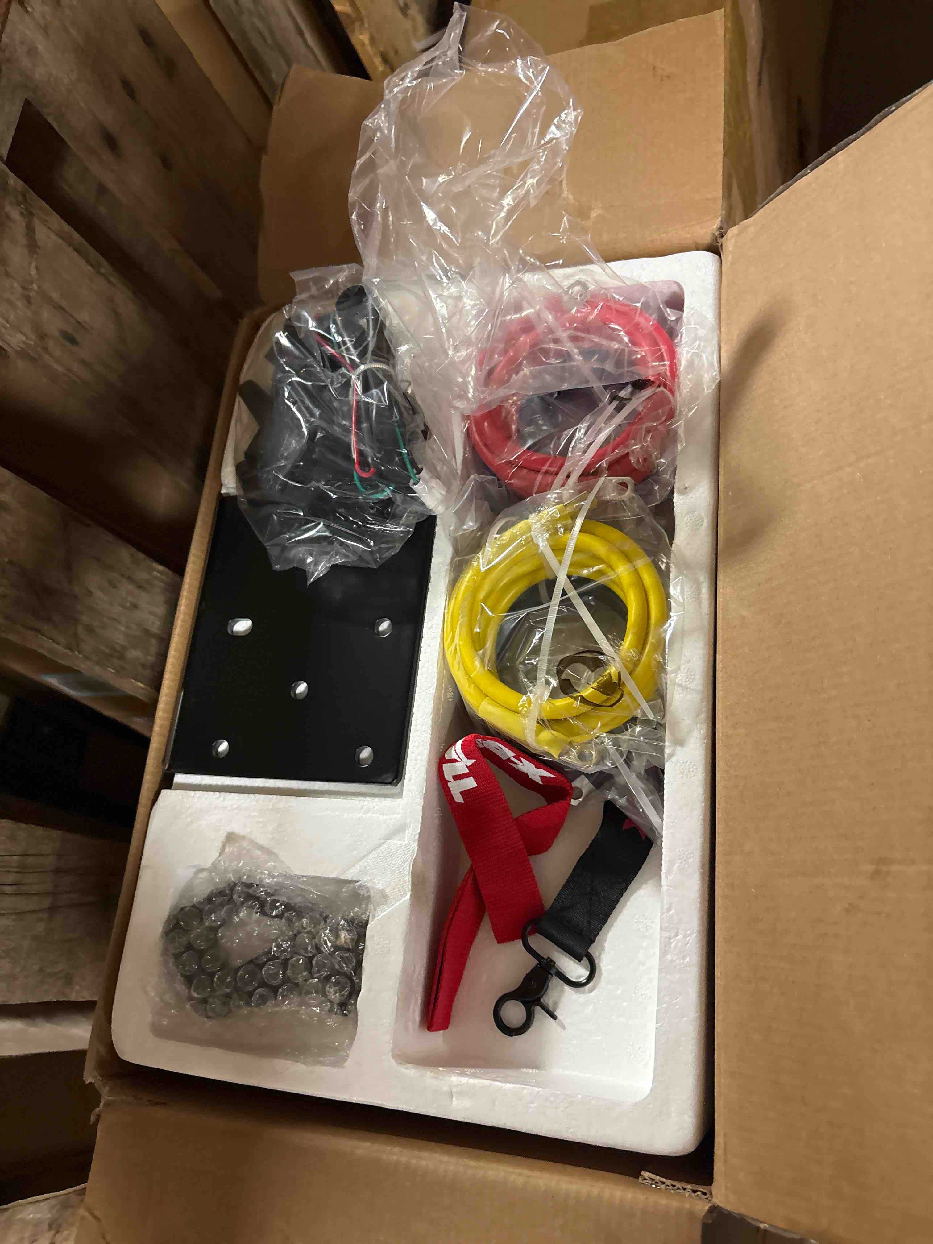 https://s3.amazonaws.com/lotting-images-prod/phillipi/TEA2237366_1755807815697.jpeg