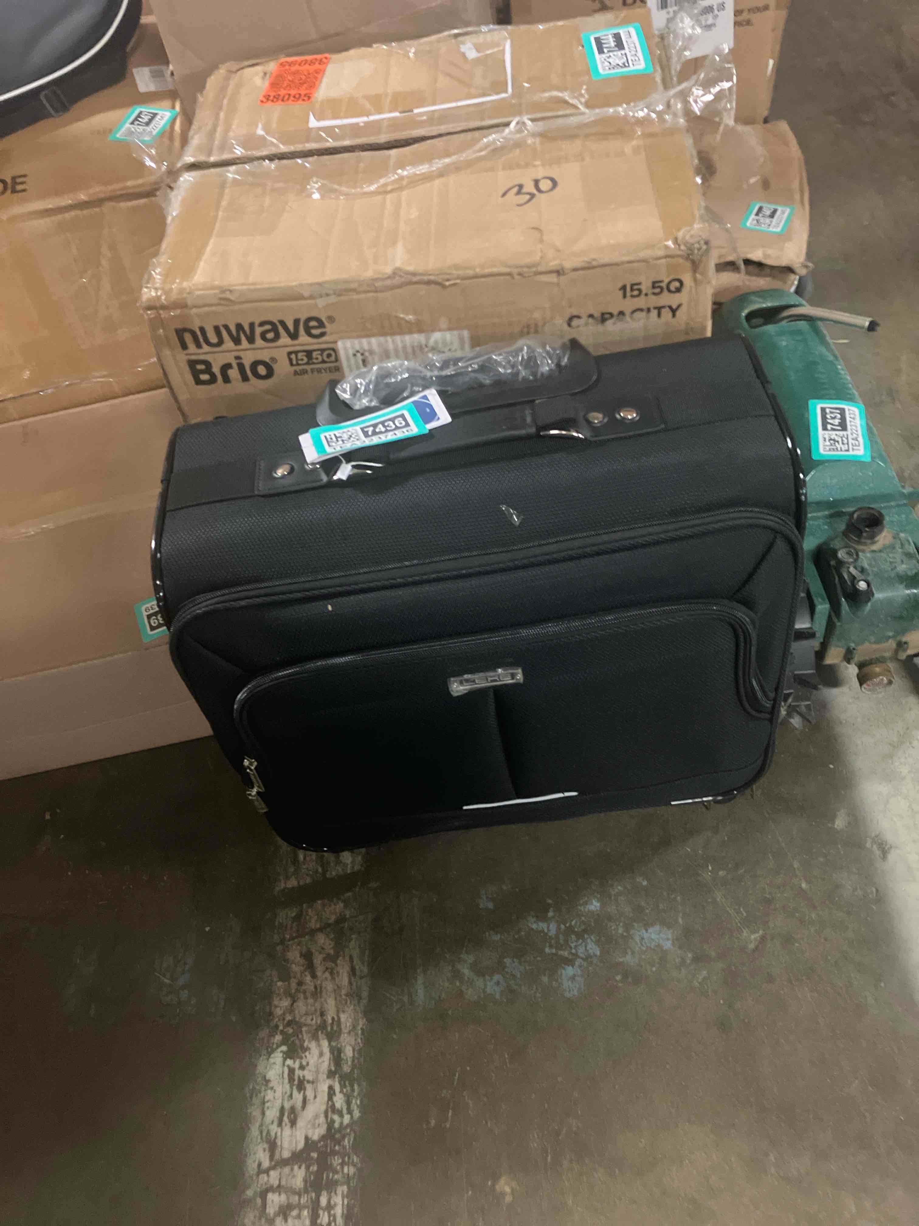 https://s3.amazonaws.com/lotting-images-prod/phillipi/TEA2237436_1756324391766.jpeg