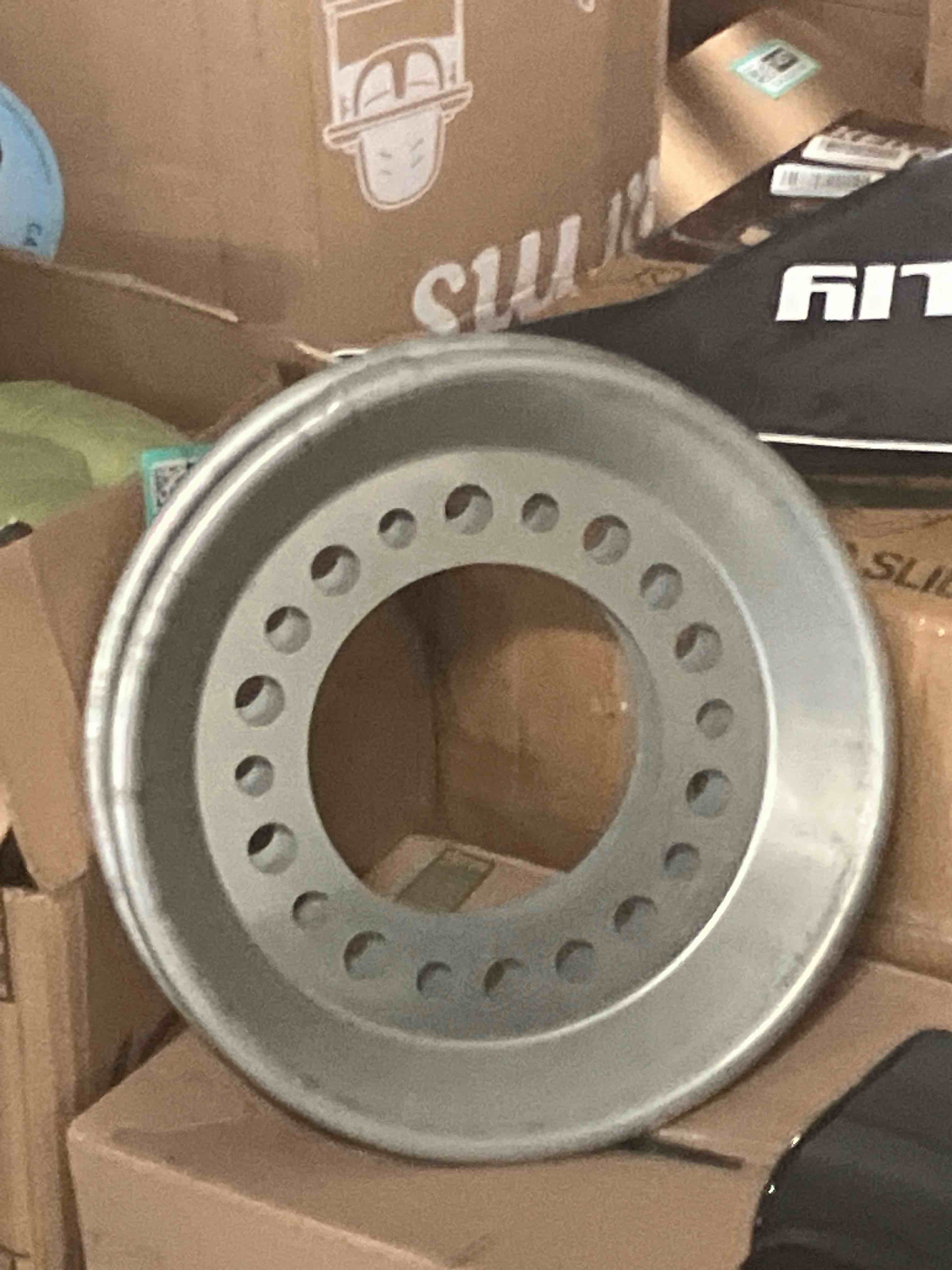 https://s3.amazonaws.com/lotting-images-prod/phillipi/TEA2237440_1756325135692.jpeg