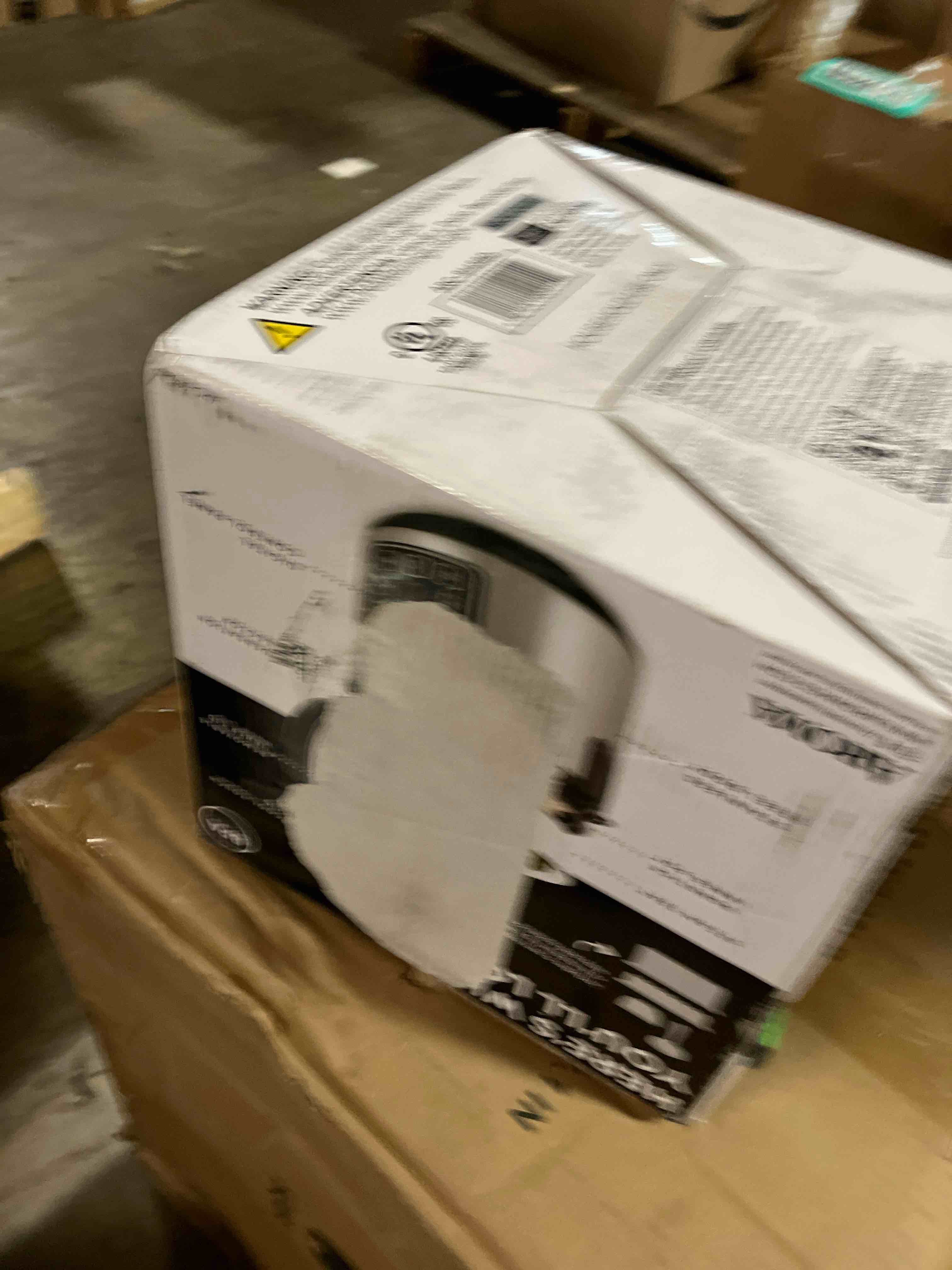 https://s3.amazonaws.com/lotting-images-prod/phillipi/TEA2237588_1756405656417.jpeg