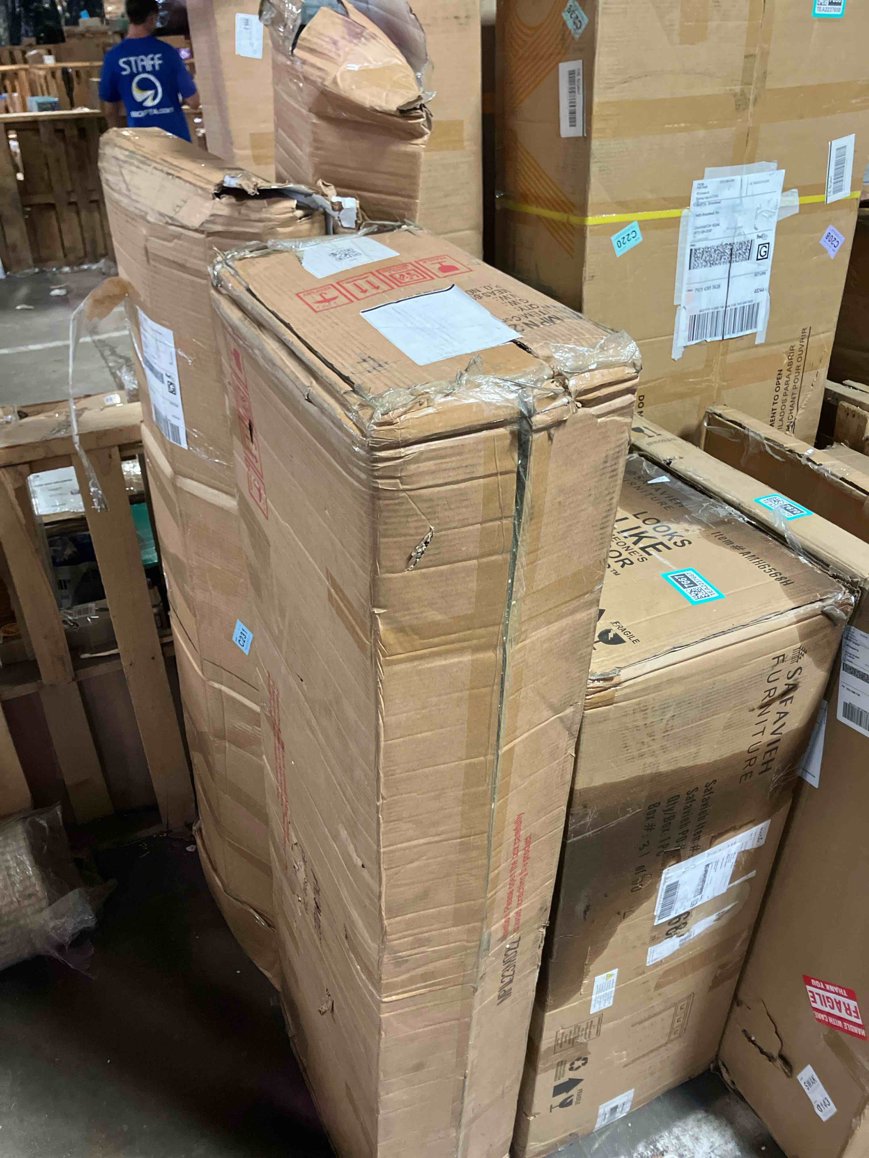https://s3.amazonaws.com/lotting-images-prod/phillipi/TEA2237673_1756412980595.jpeg
